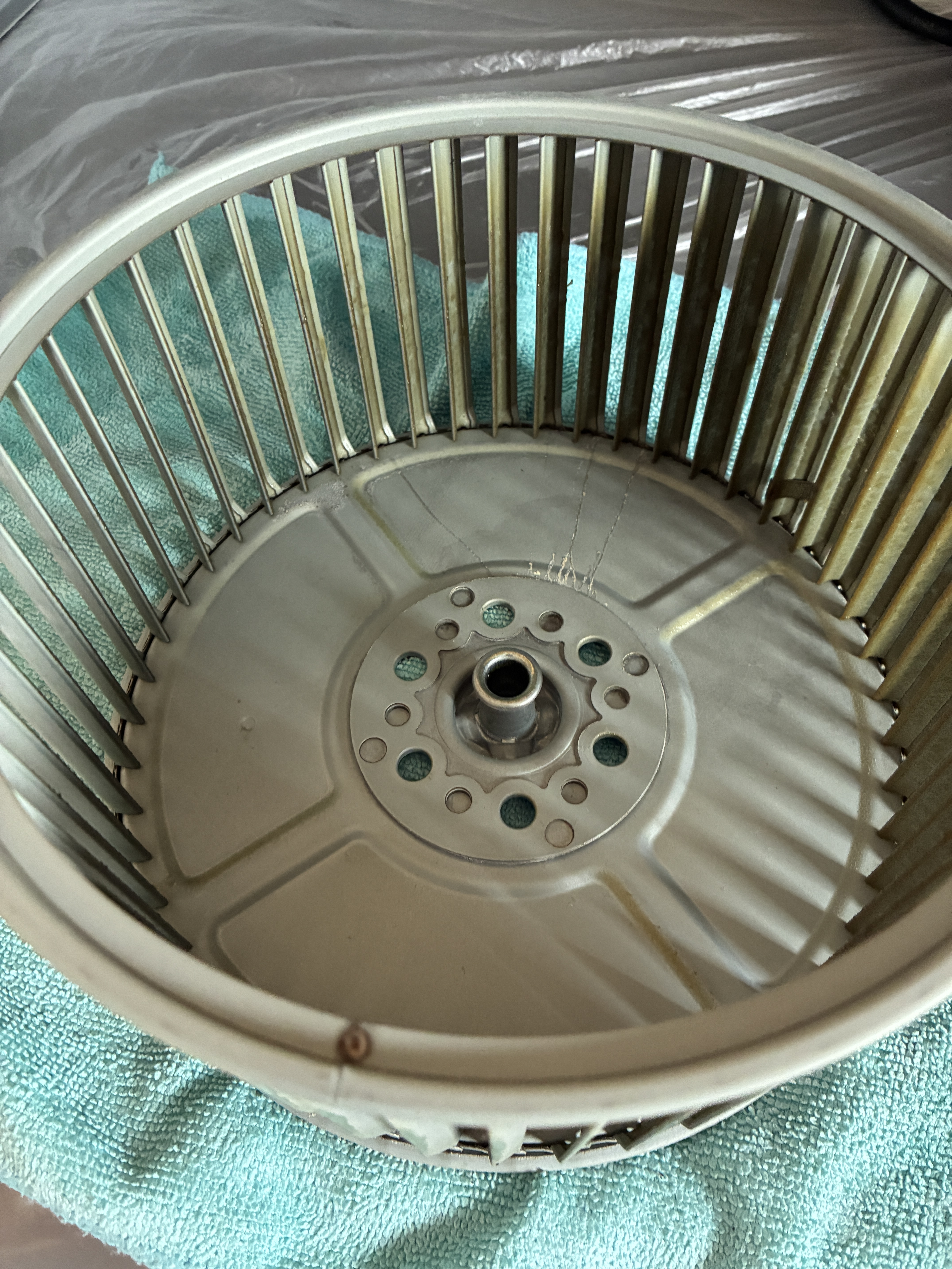 大阪府堺市北区のレンジフードクリーニングの作業前1