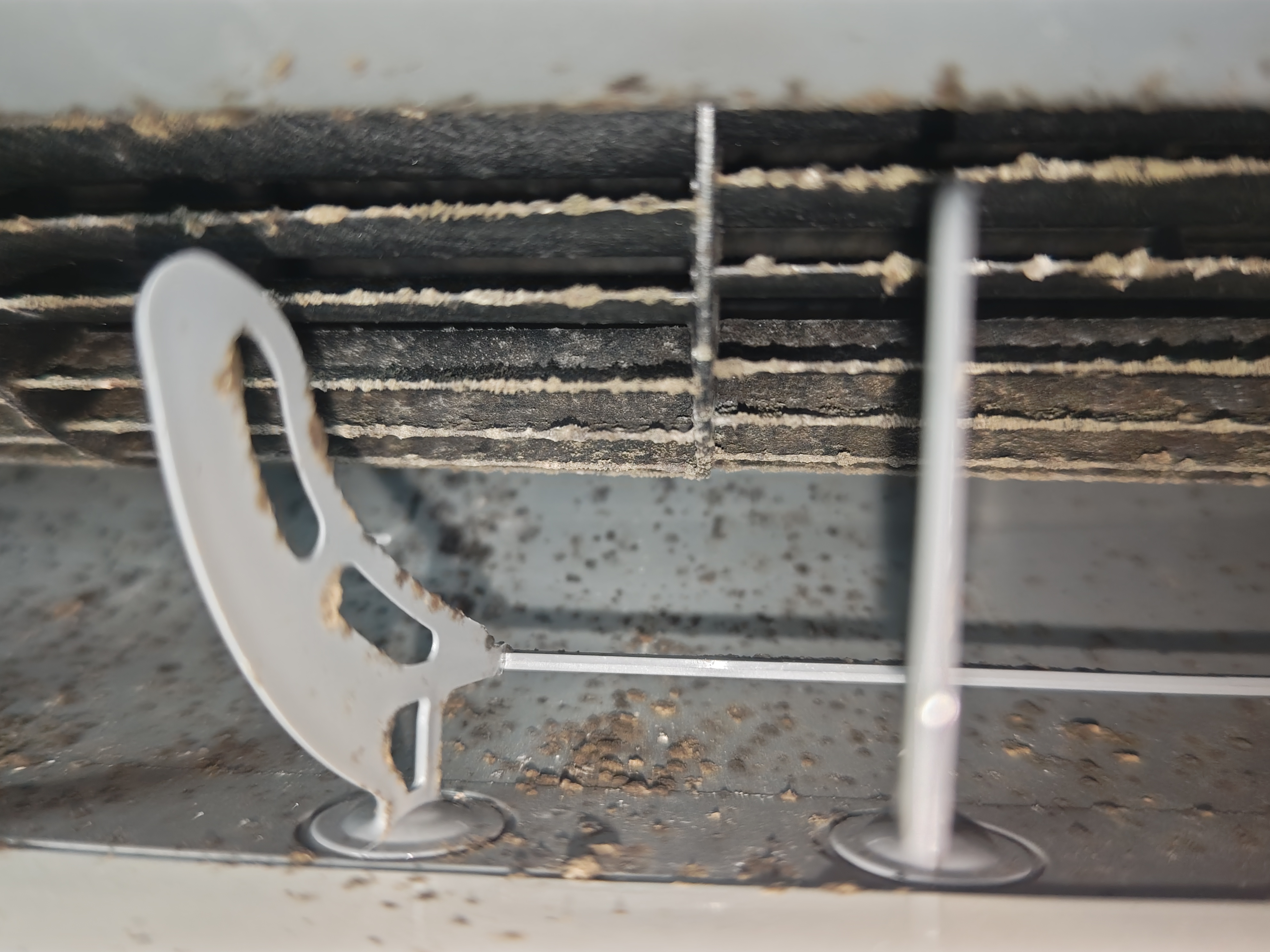 東京都新宿区愛住町の壁掛けエアコンの作業前1