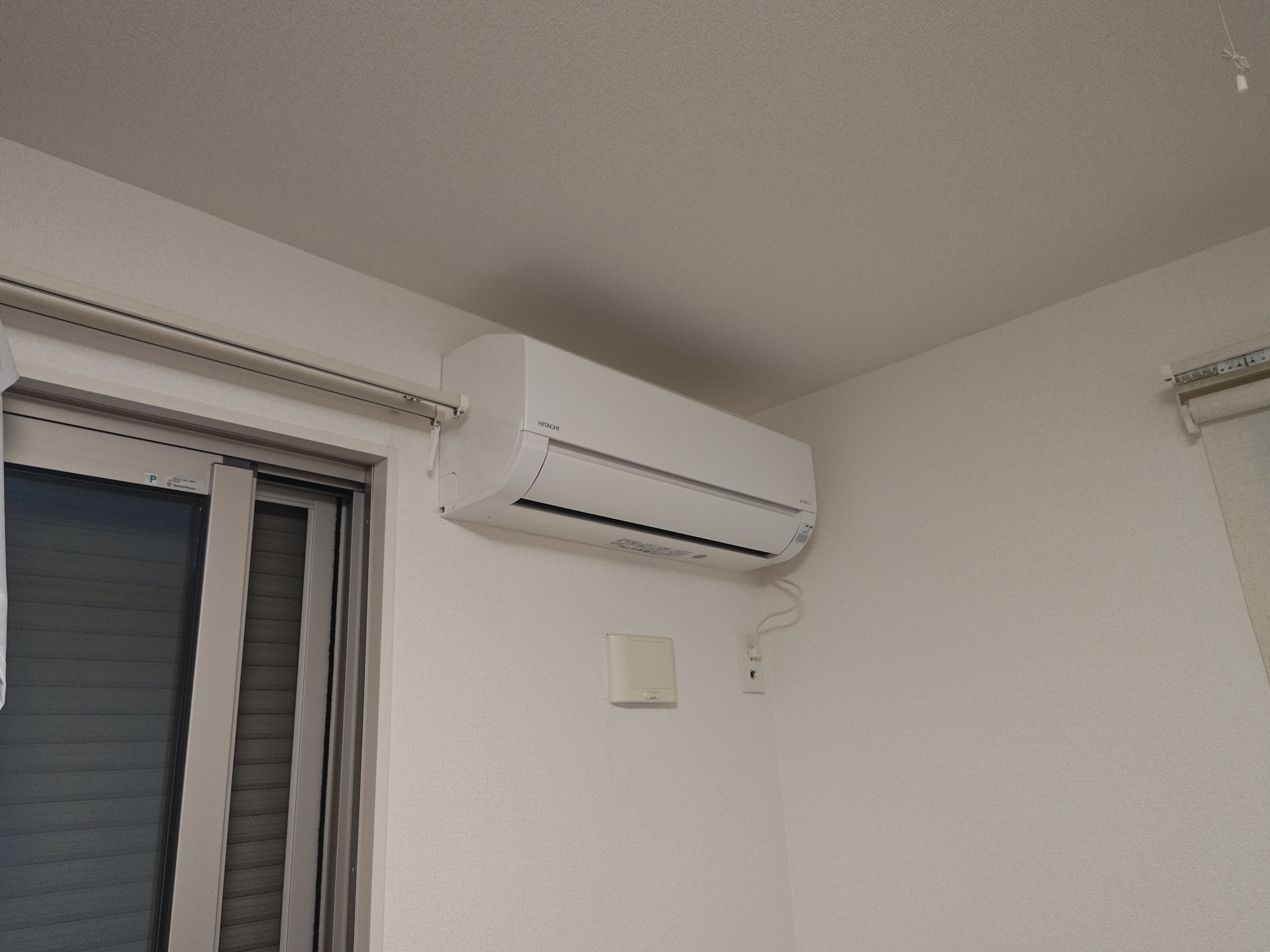 東京都新宿区愛住町の壁掛けエアコンの作業前2
