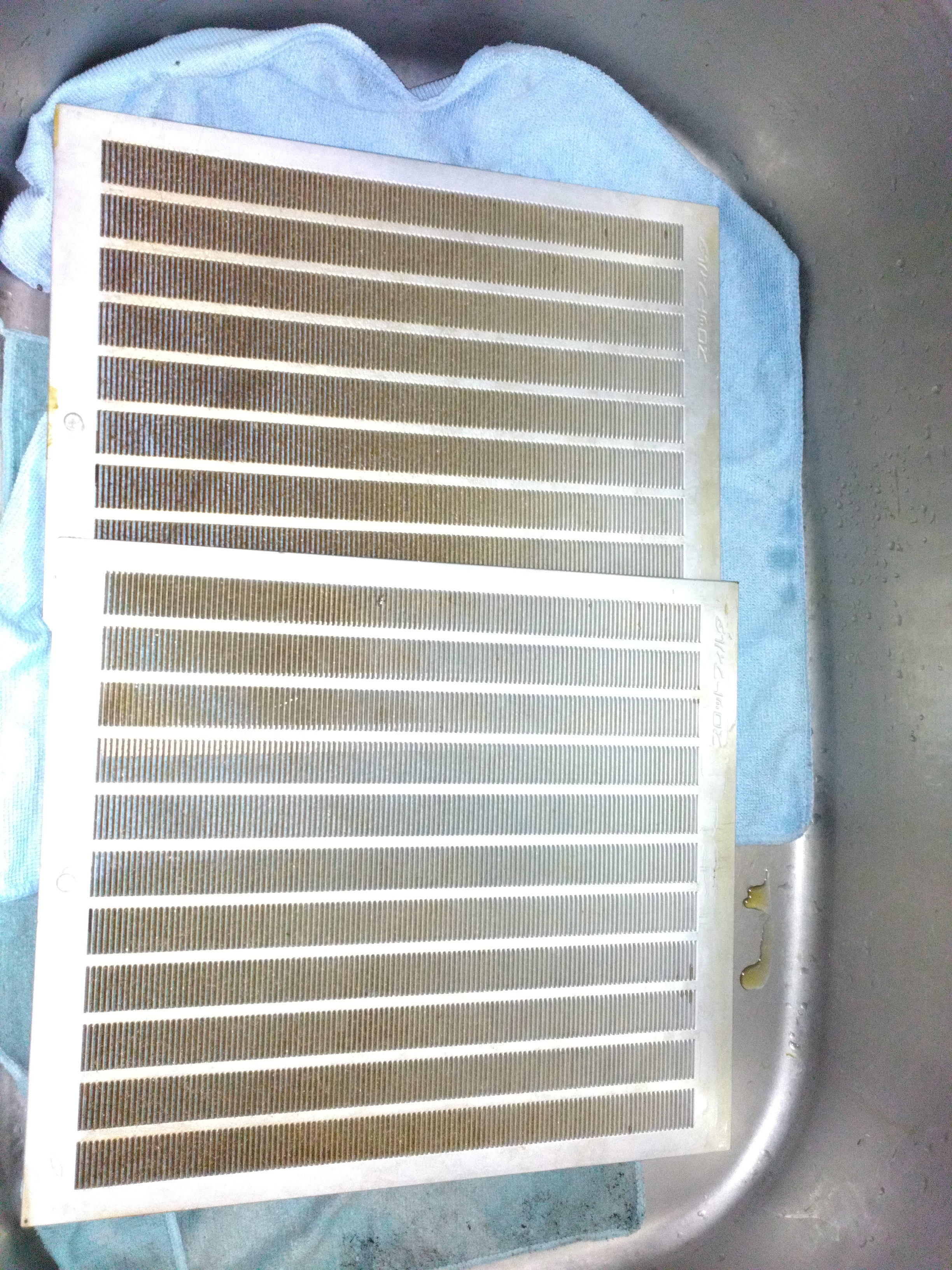 東京都府中市宮町のレンジフードクリーニングの作業前1