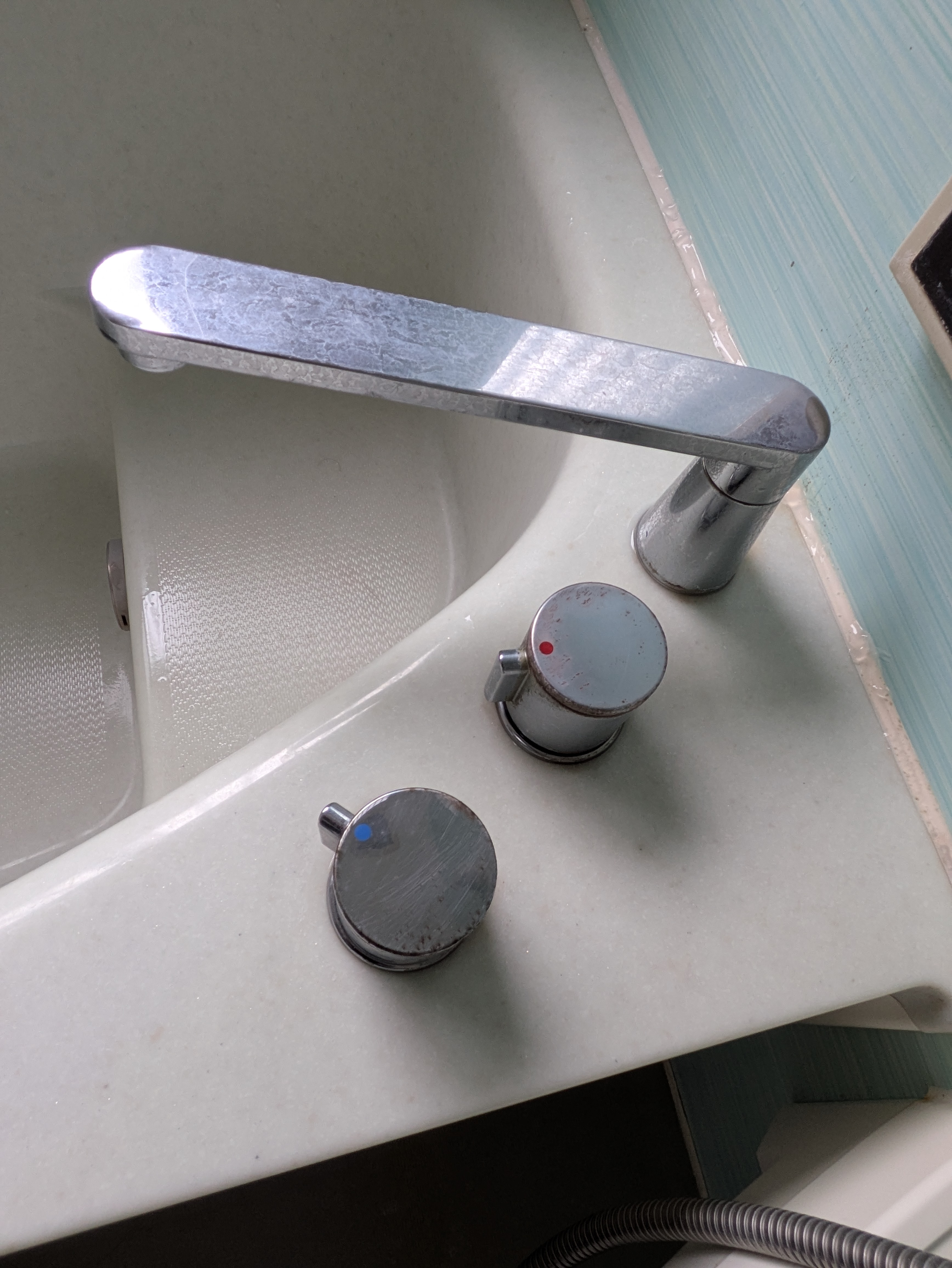 埼玉県さいたま市岩槻区本町の浴室・お風呂クリーニングの作業前3