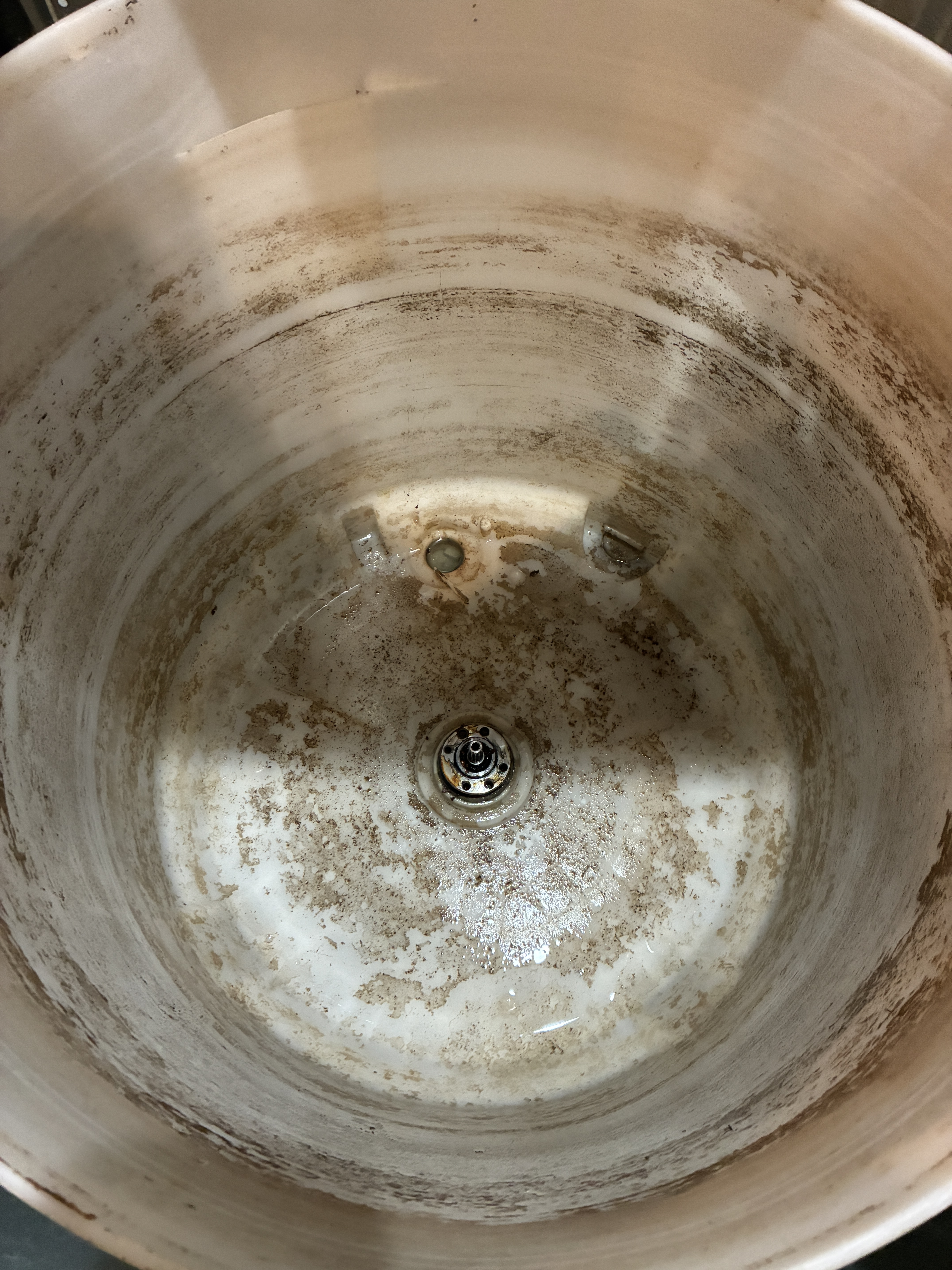 大阪府東大阪市角田の洗濯機分解クリーニングの作業前1