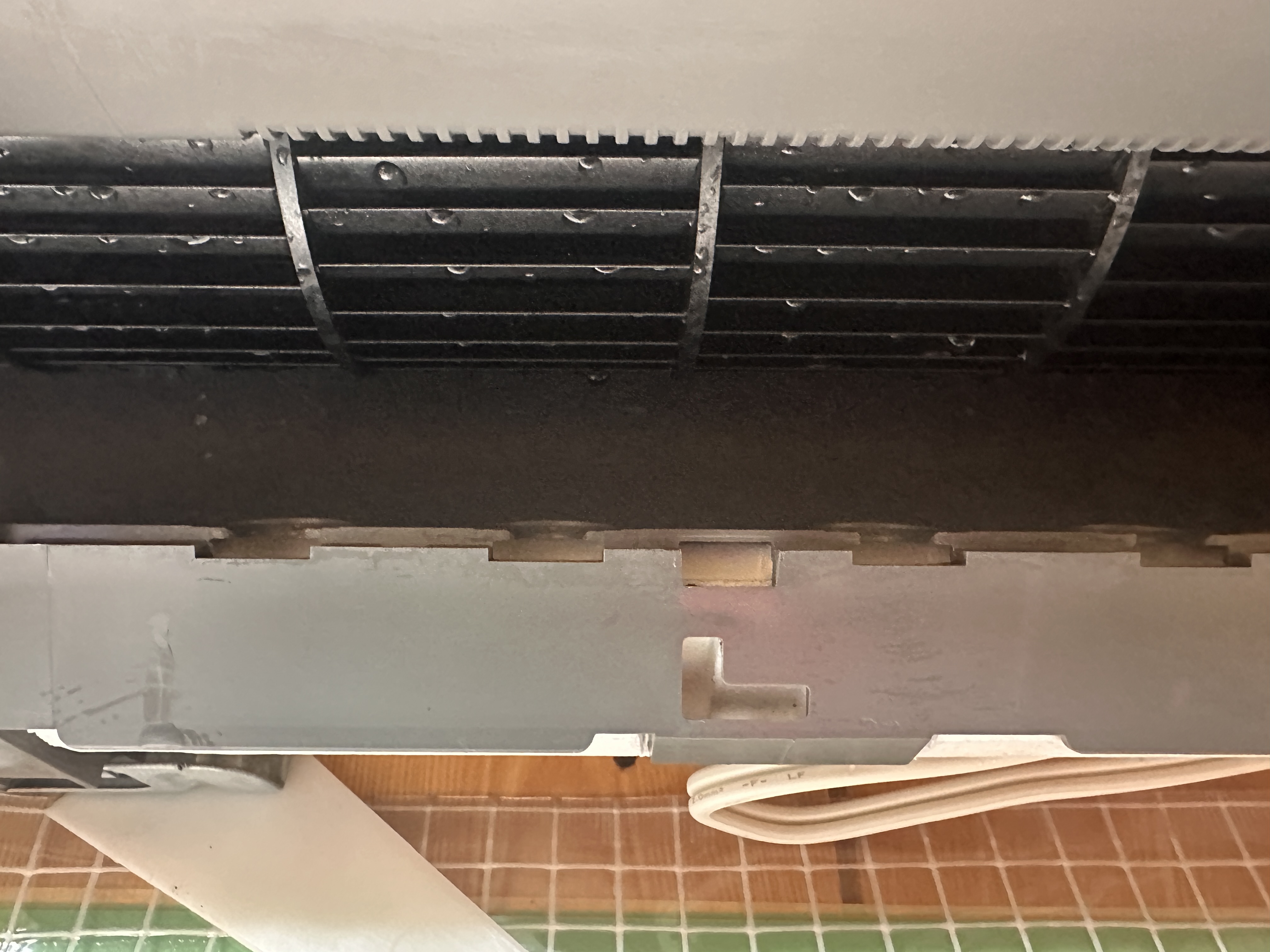 三重県四日市市の壁掛けエアコンの作業後1