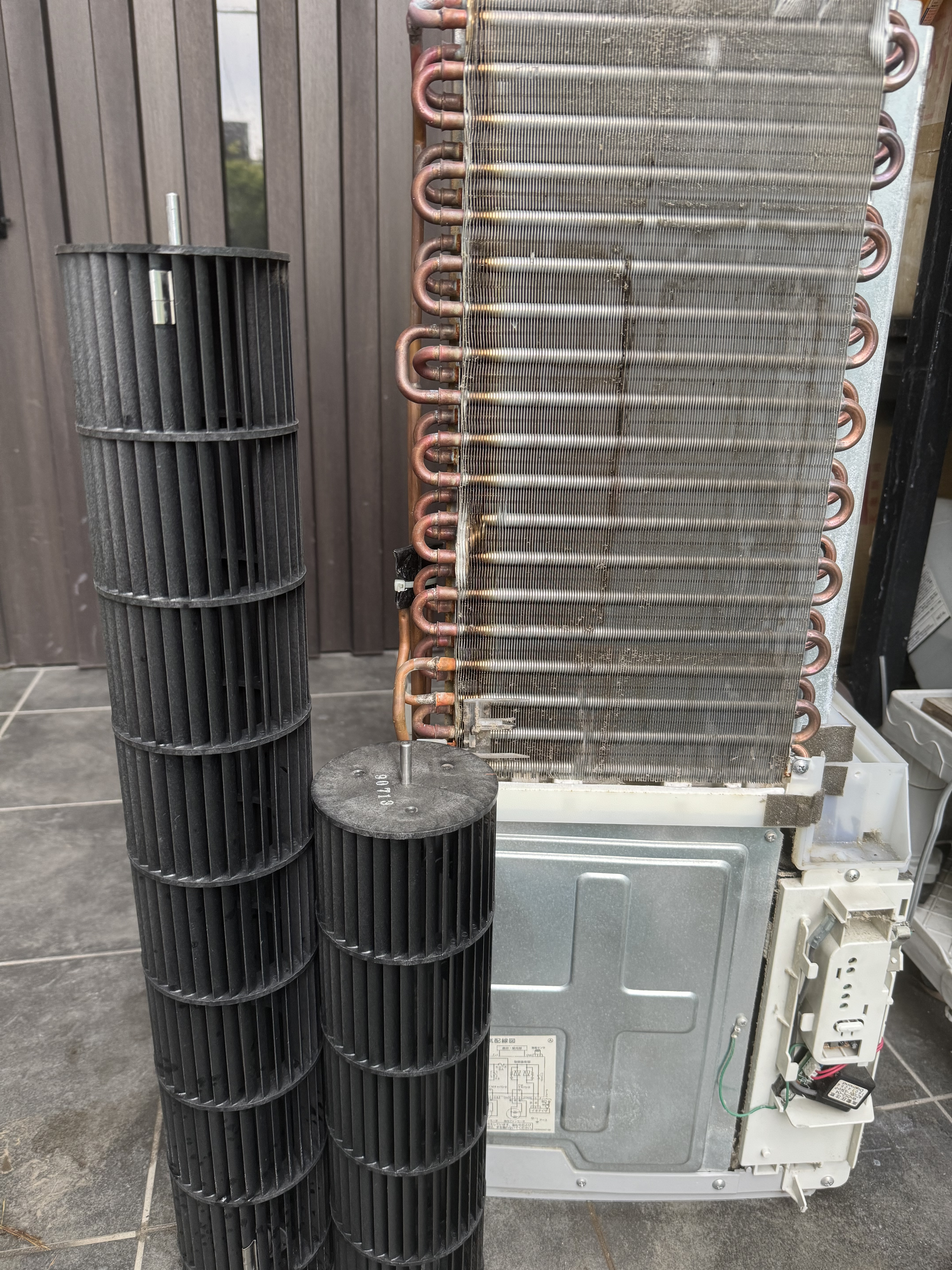 千葉県浦安市東野の壁掛けエアコンの作業後1