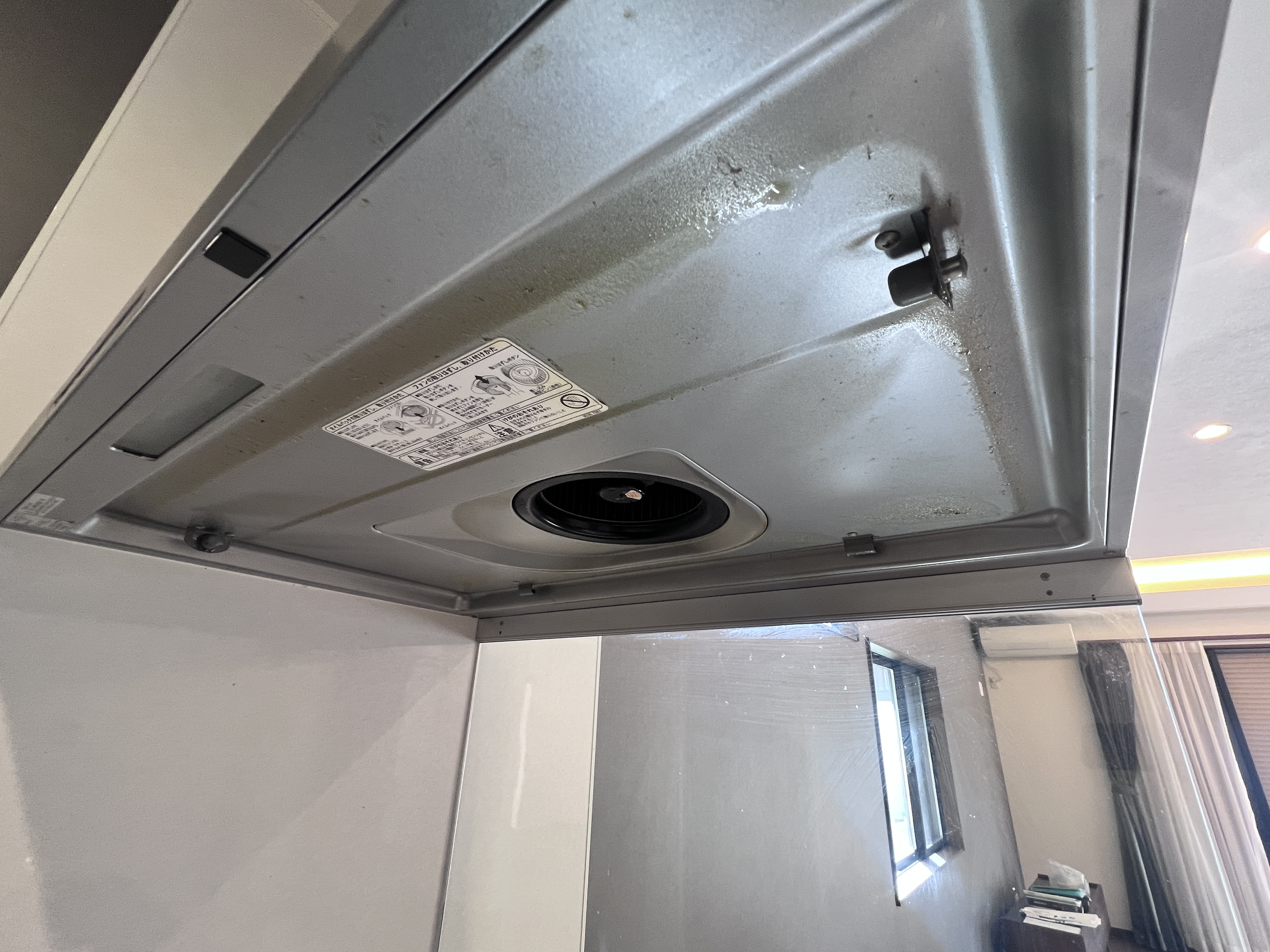 千葉県白井市根のレンジフードクリーニングの作業前1