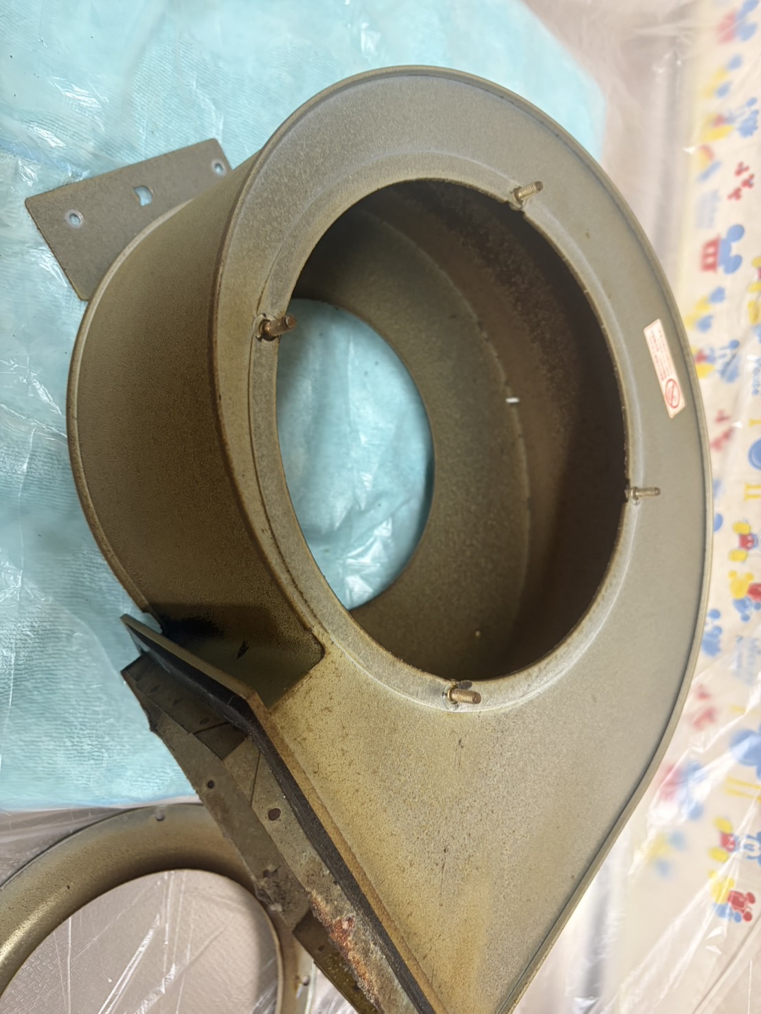 広島県広島市中区のレンジフードクリーニングの作業前3