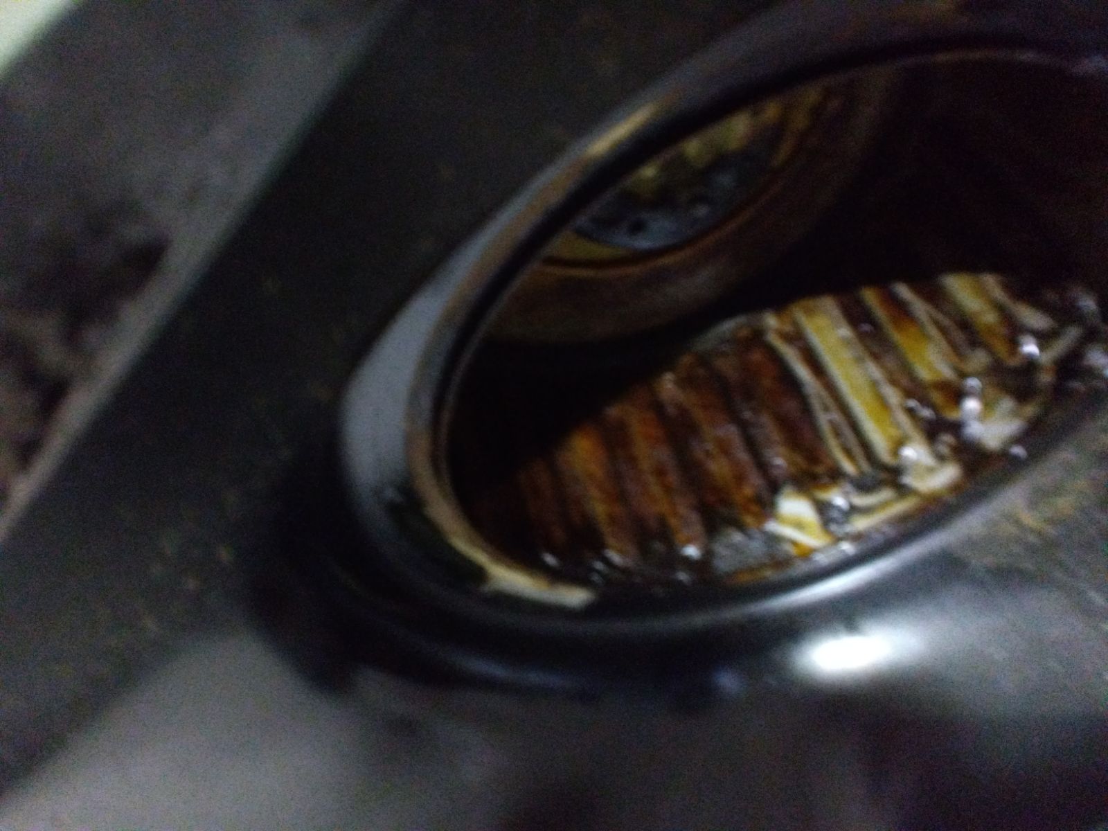 千葉県鎌ケ谷市のレンジフードクリーニングの作業前1