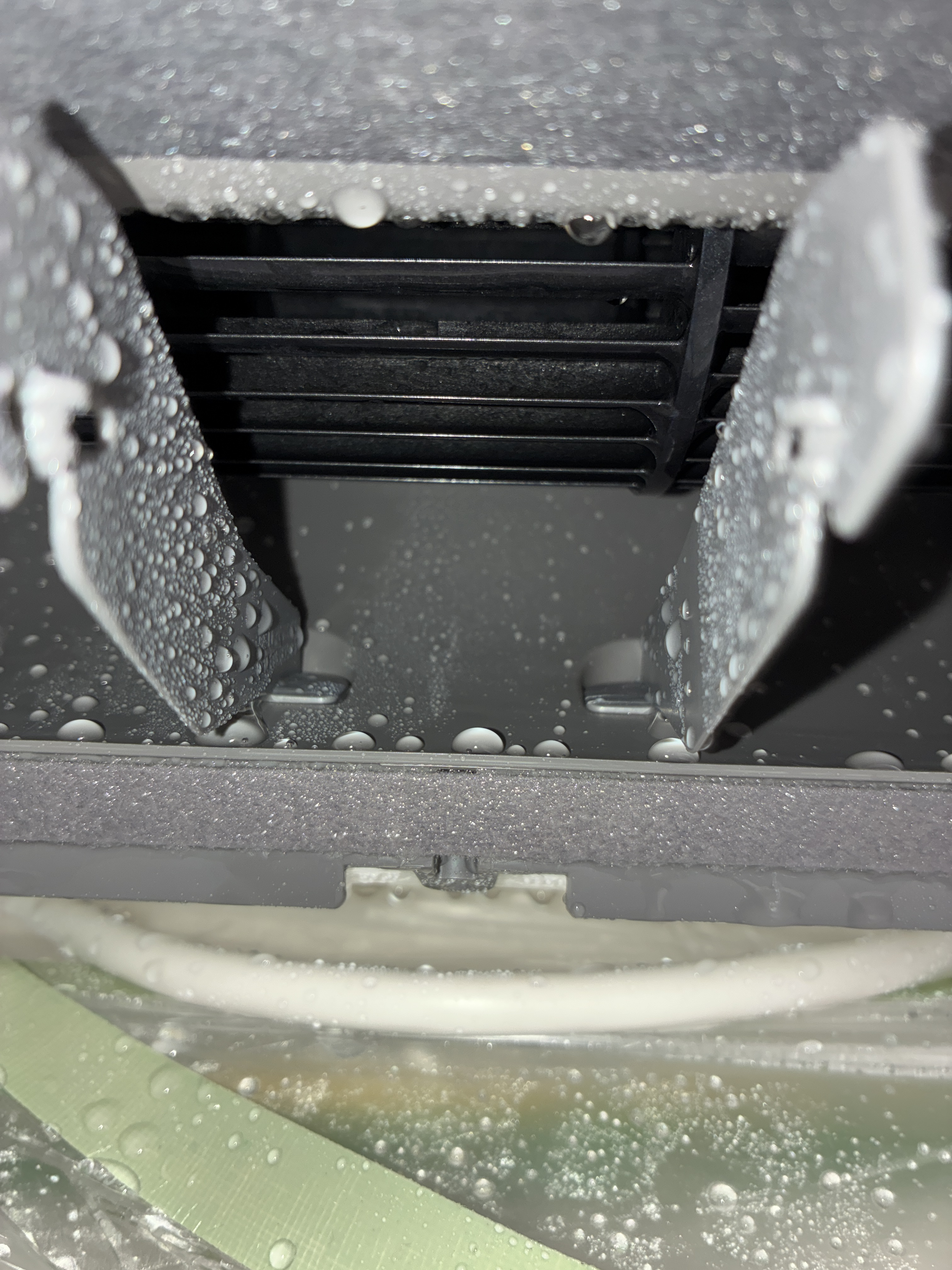 大阪府大阪市都島区のお掃除機能付きエアコンの作業後1