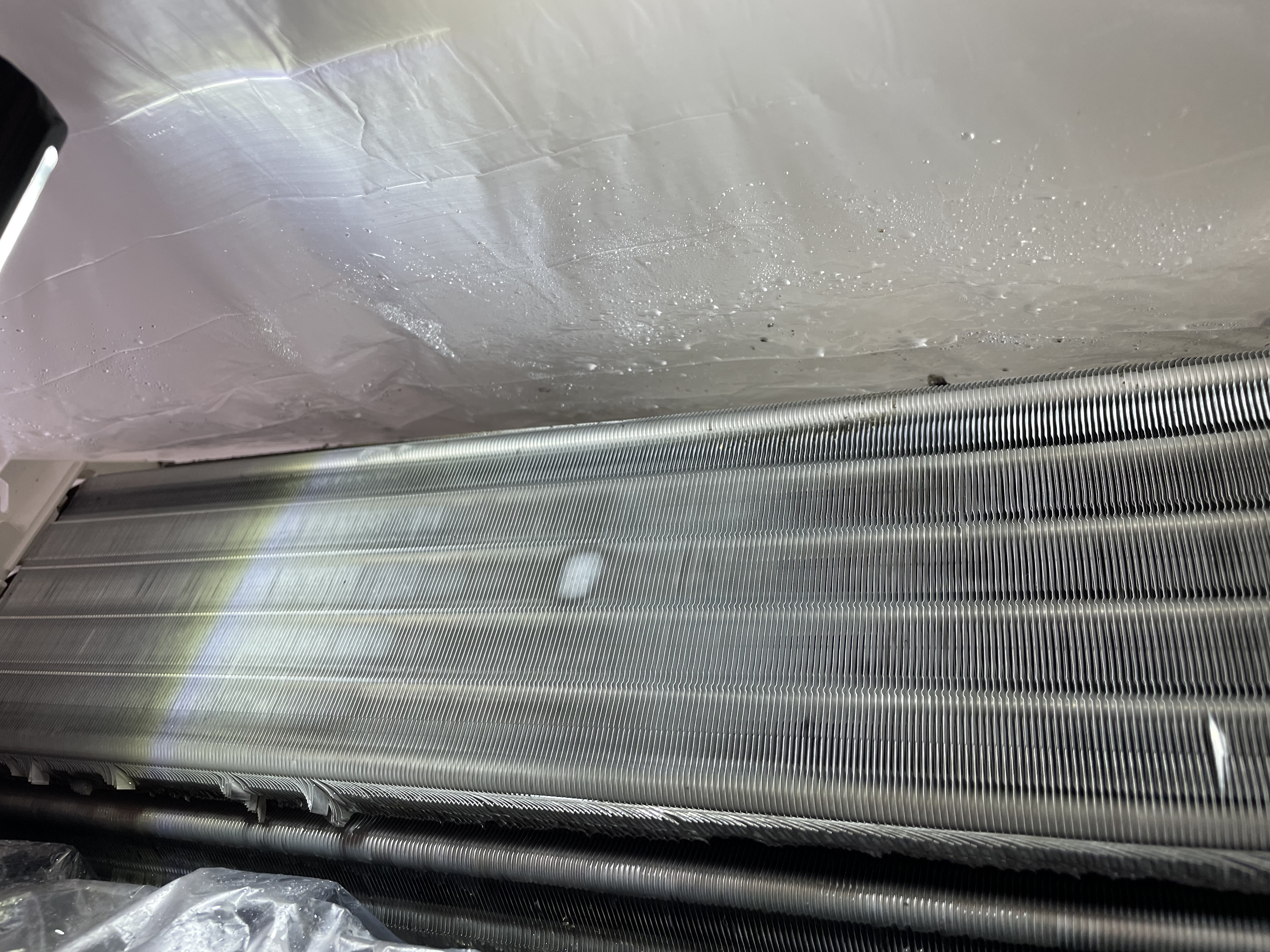 東京都文京区の壁掛けエアコンの作業後2