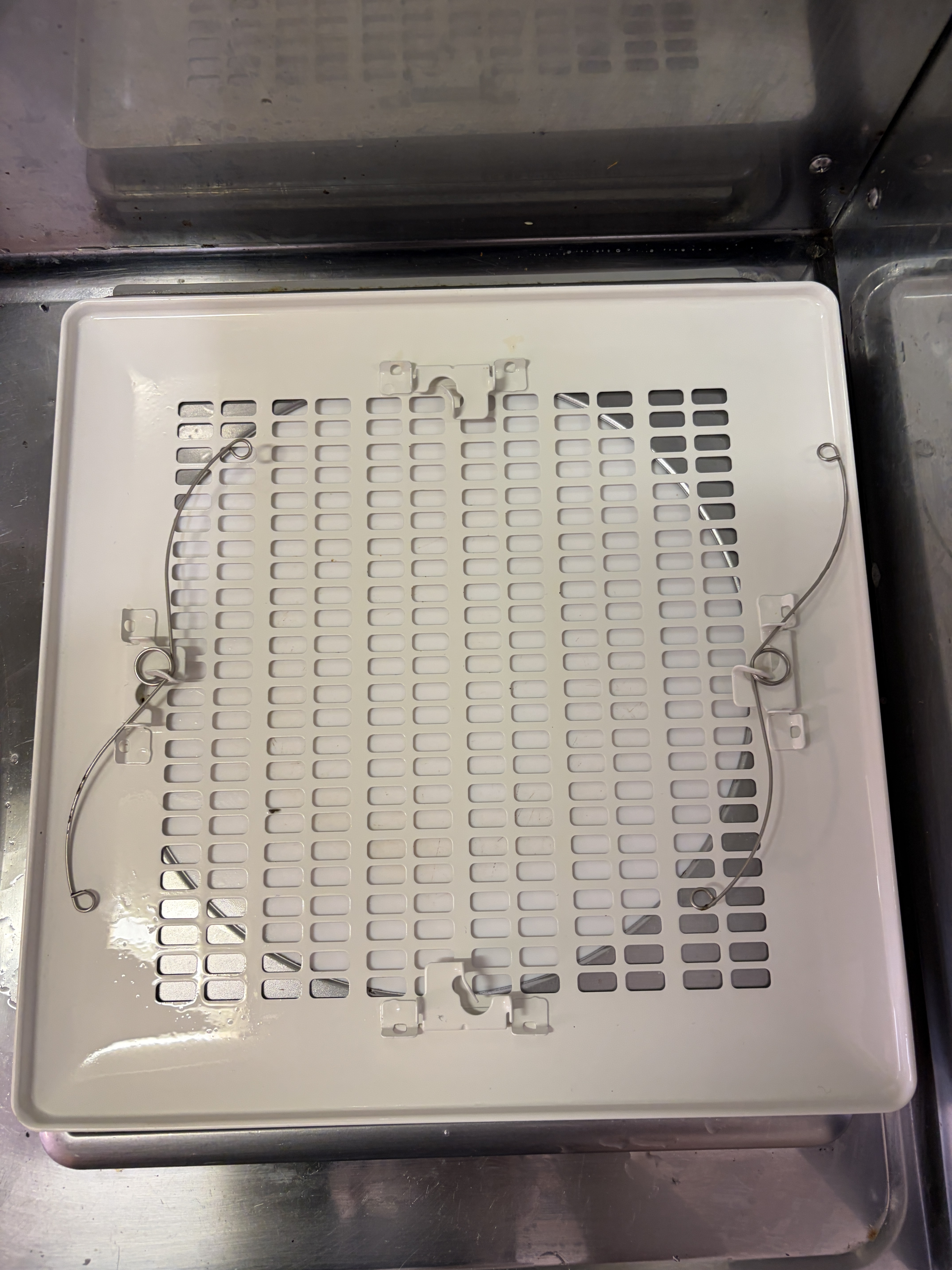 神奈川県相模原市緑区西橋本２丁目の賃貸住宅退去後の原状回復クリーニングの作業後3