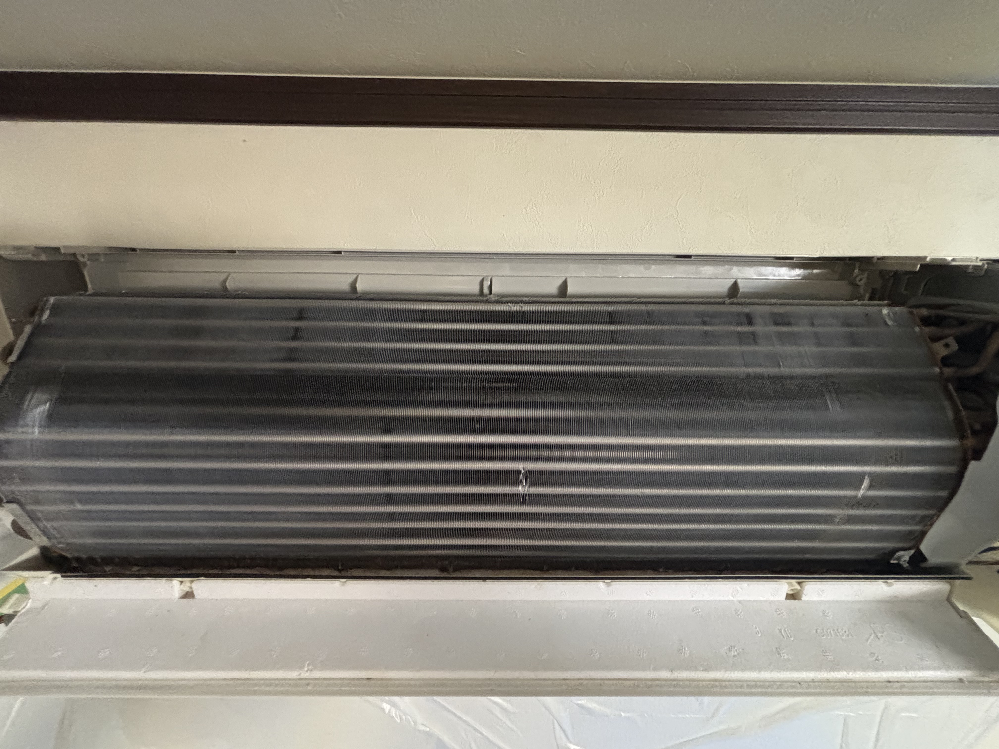 埼玉県さいたま市中央区のお掃除機能付きエアコンの作業前1