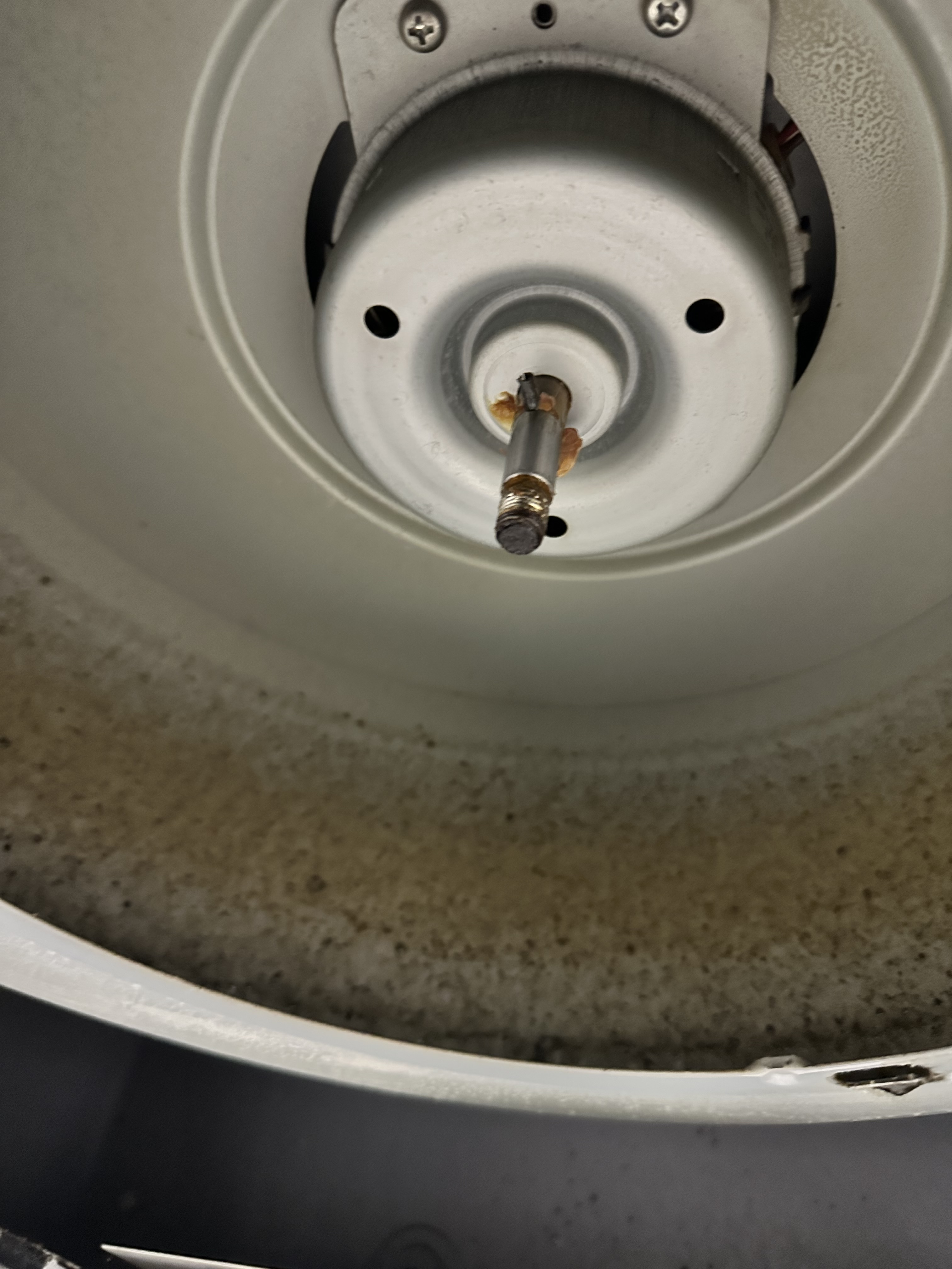 愛知県春日井市のレンジフードクリーニングの作業前2