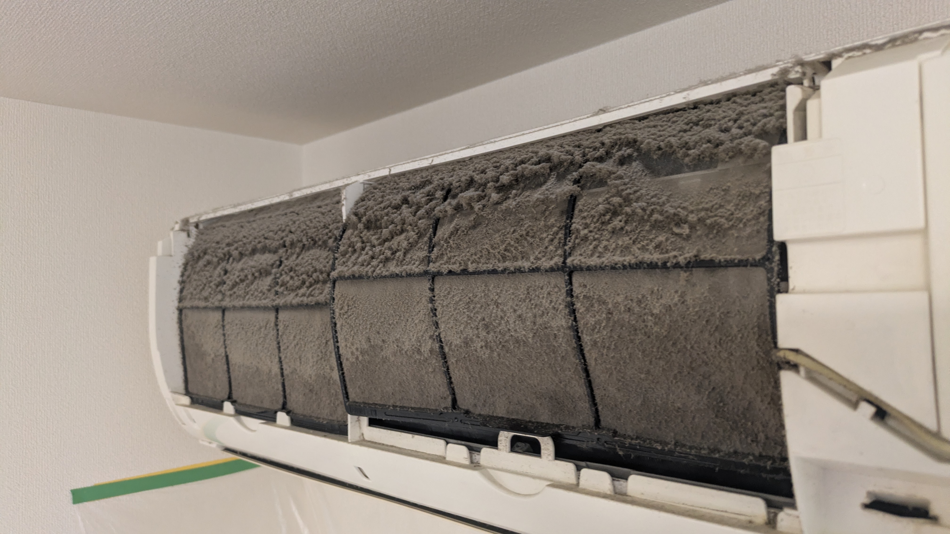 埼玉県戸田市の壁掛けエアコンの作業前1