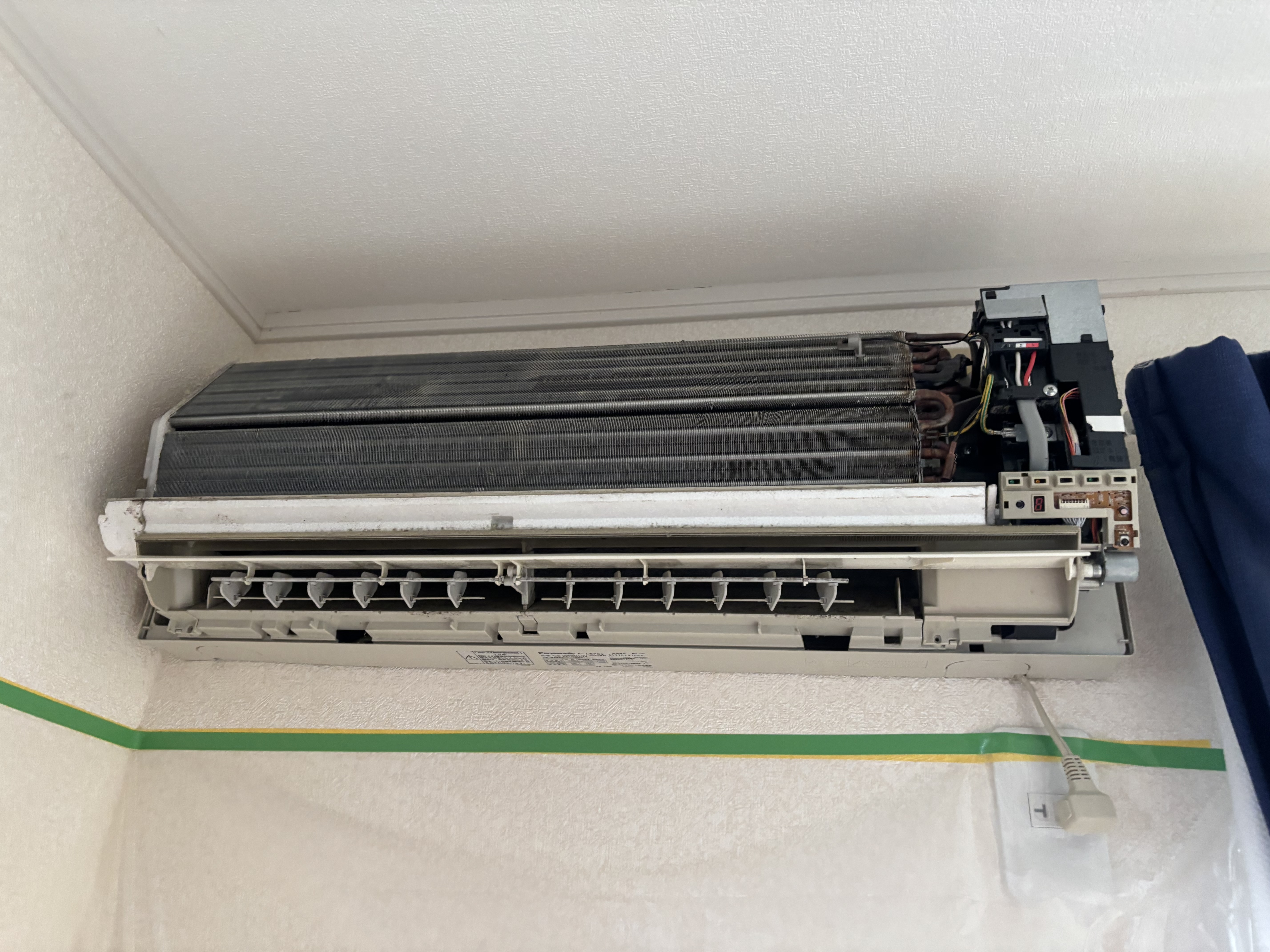 宮城県仙台市太白区袋原の壁掛けエアコンの作業前1