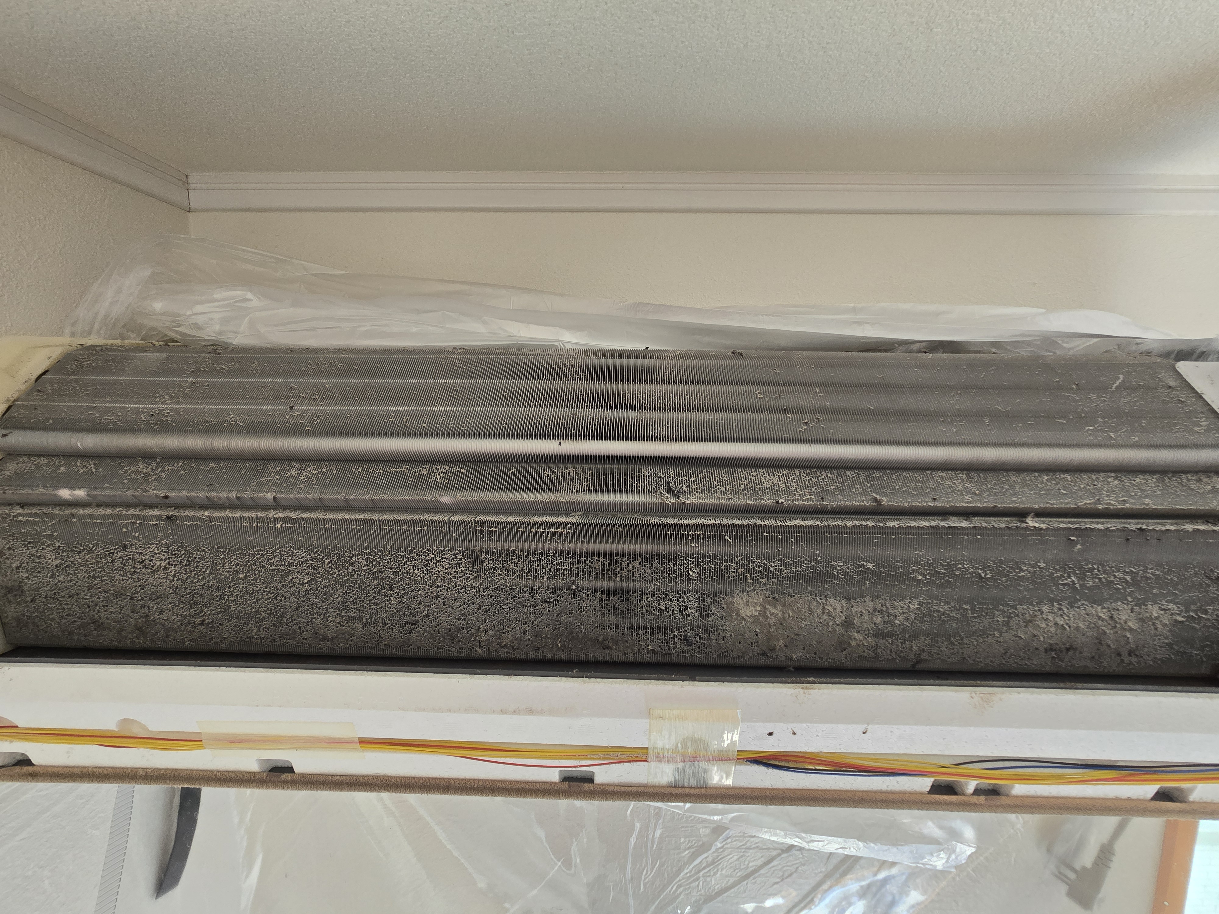 埼玉県所沢市の壁掛けエアコンの作業前1