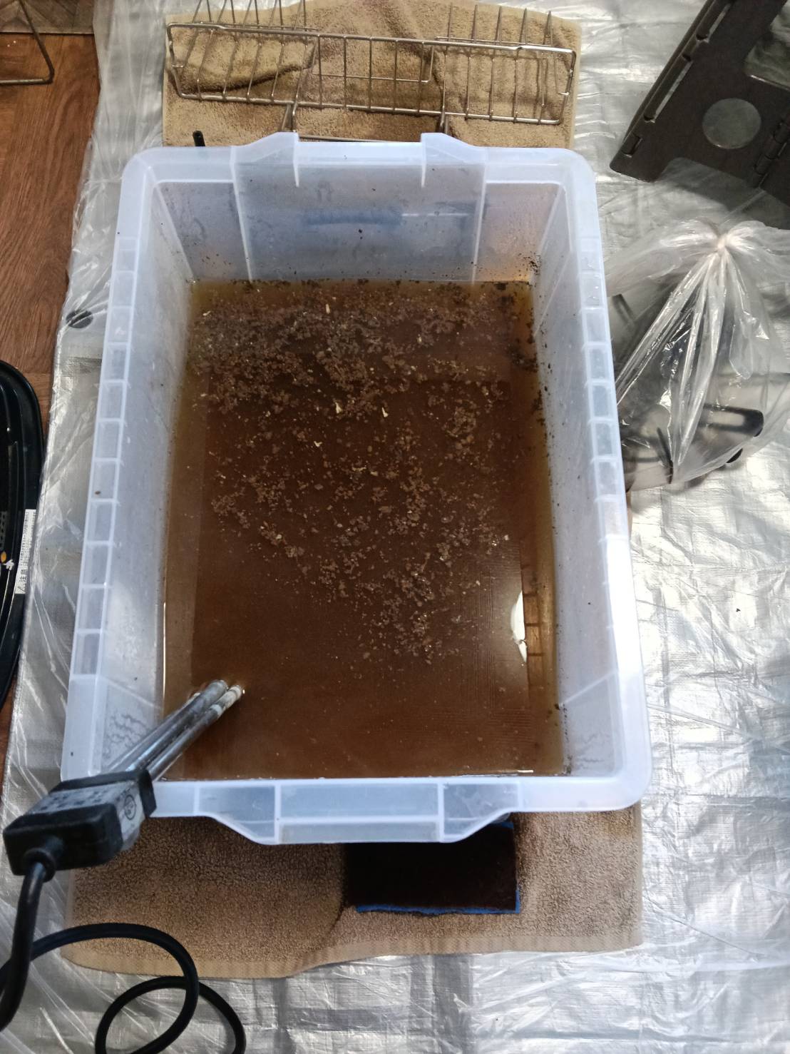 千葉県木更津市長須賀のレンジフードクリーニングの作業前3