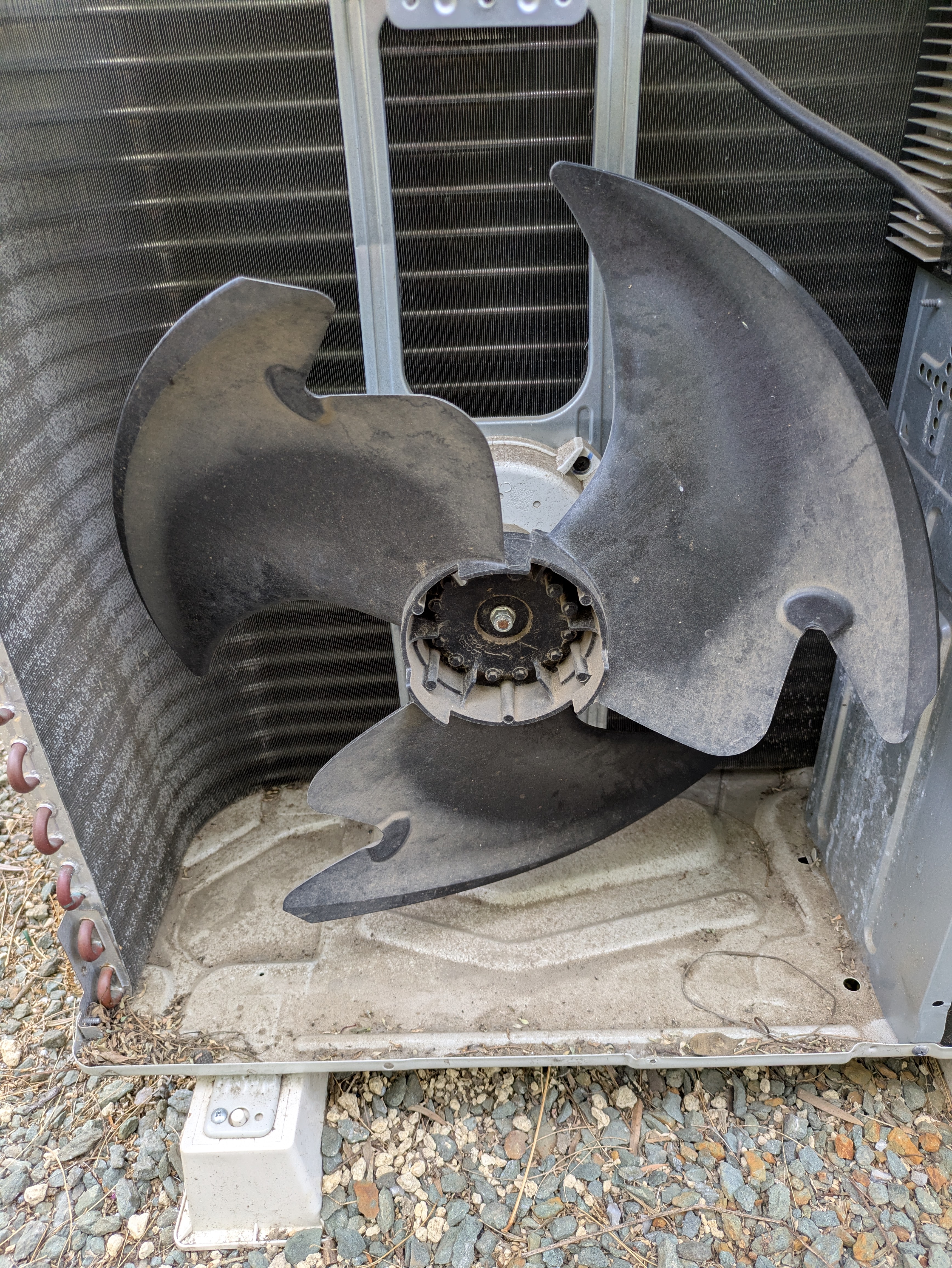 埼玉県さいたま市岩槻区本町の壁掛けエアコンの作業前3