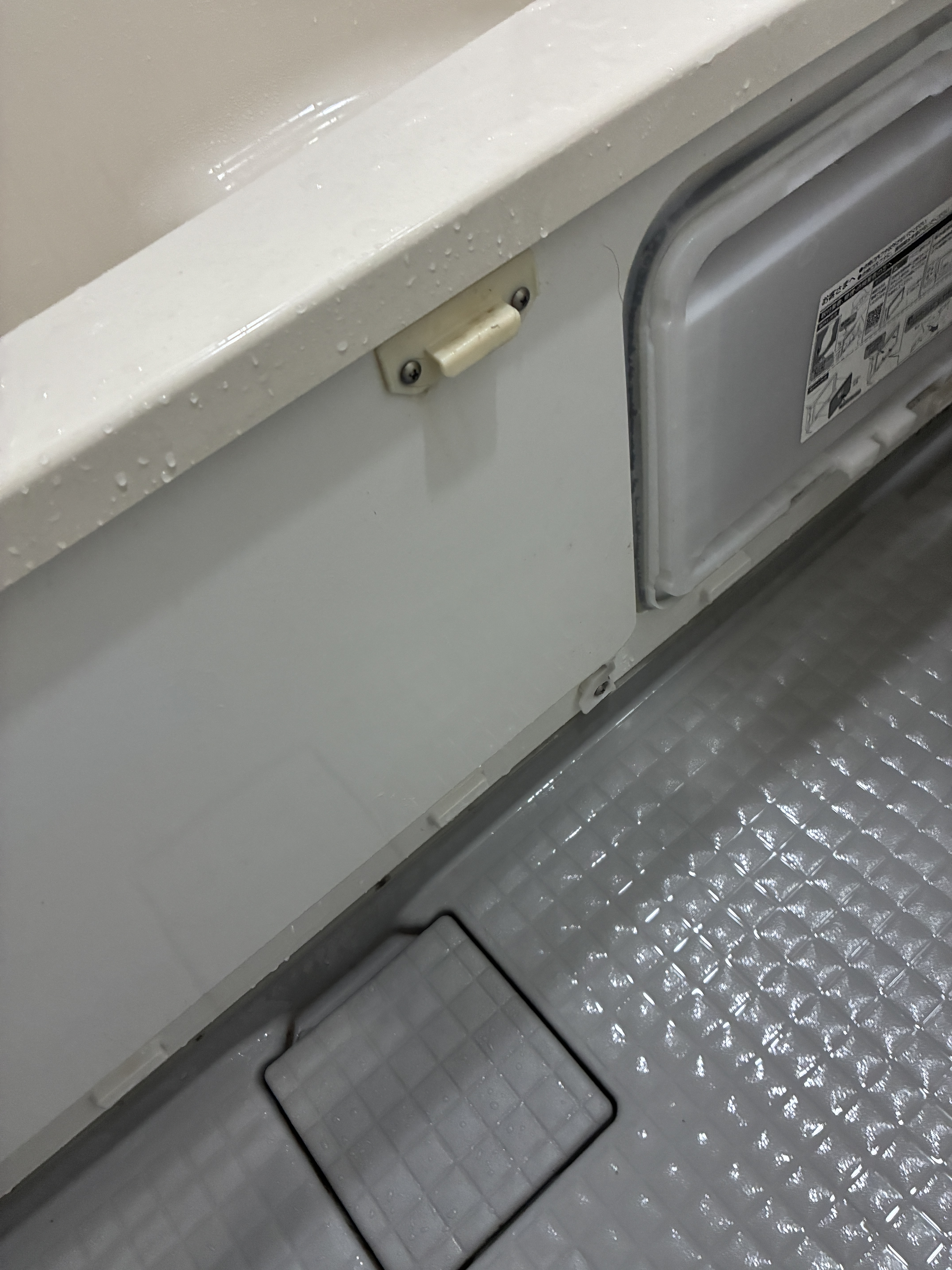 大阪府東大阪市御幸町の浴室・お風呂クリーニングの作業後1