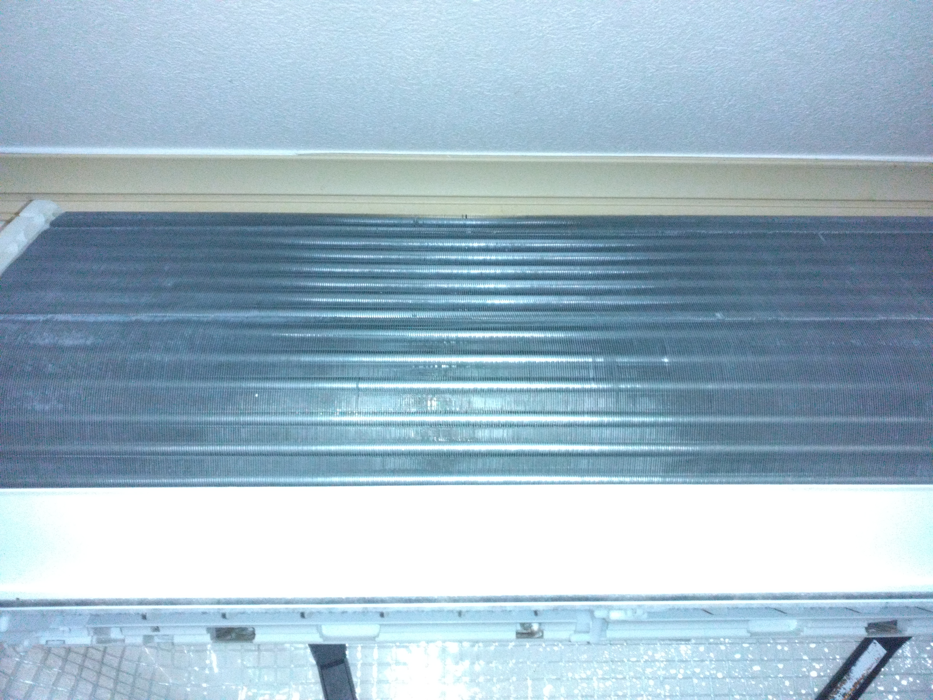 奈良県奈良市法蓮町のお掃除機能付きエアコンの作業後1