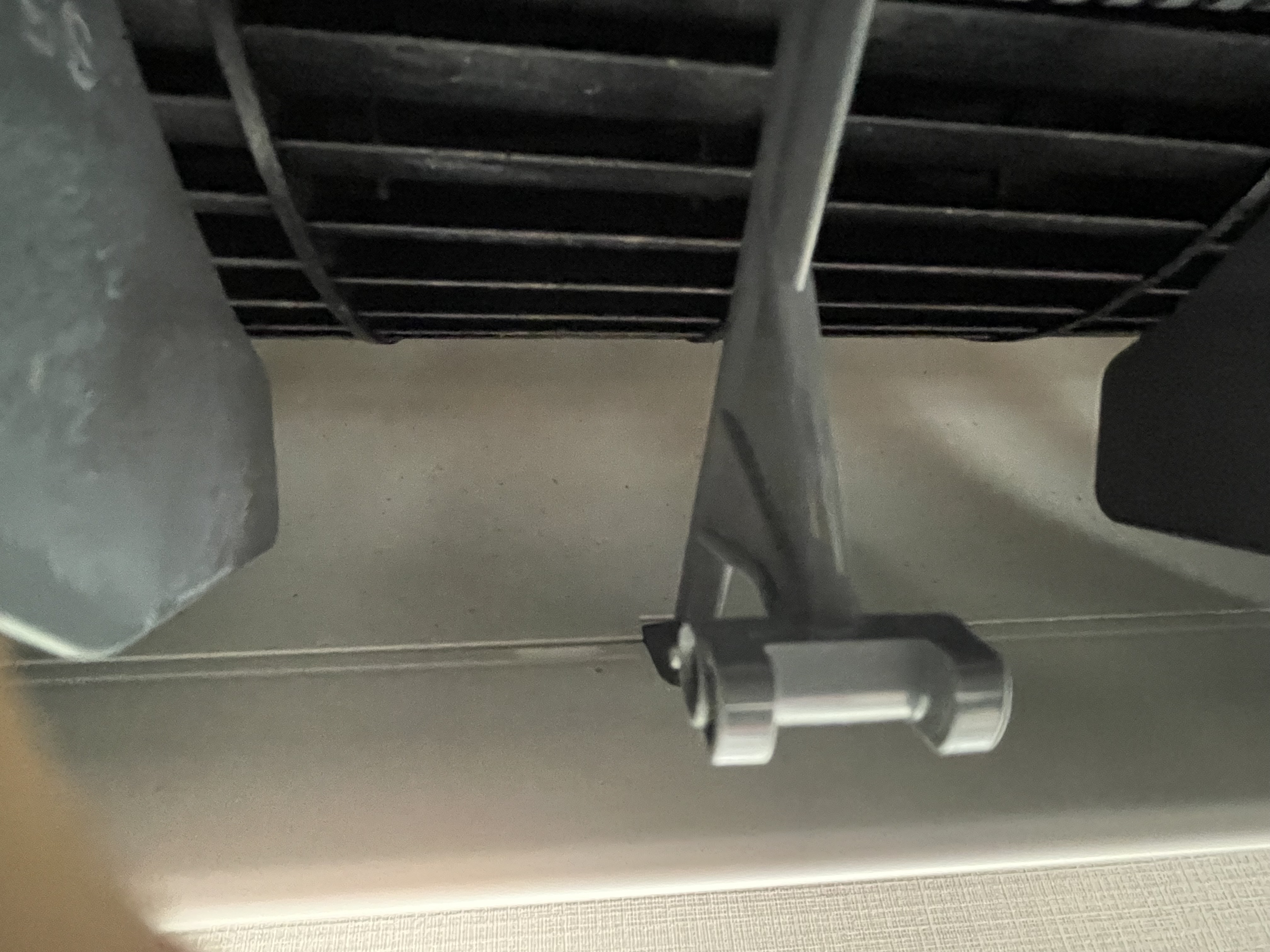 千葉県船橋市本郷町のお掃除機能付きエアコンの作業前1