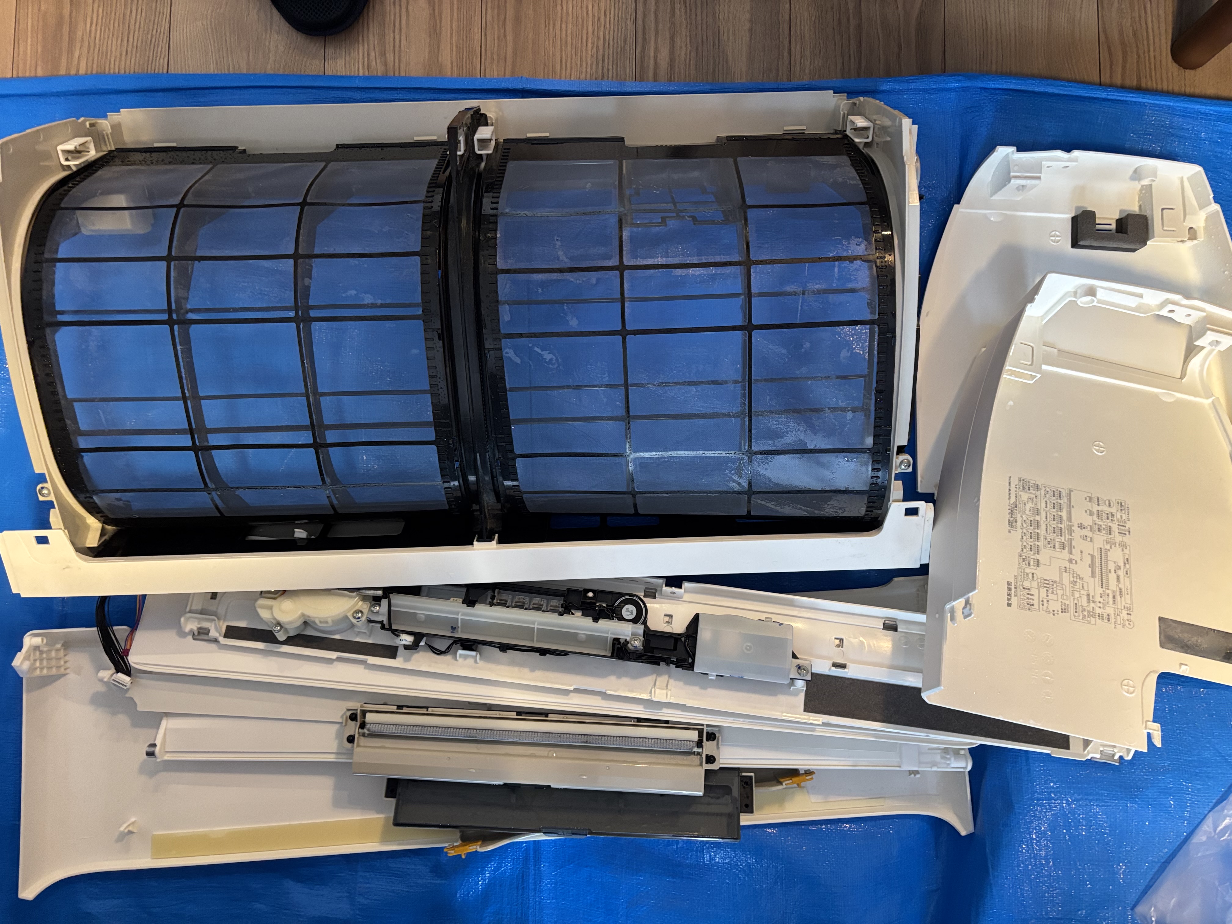 埼玉県さいたま市浦和区のお掃除機能付きエアコンの作業前3