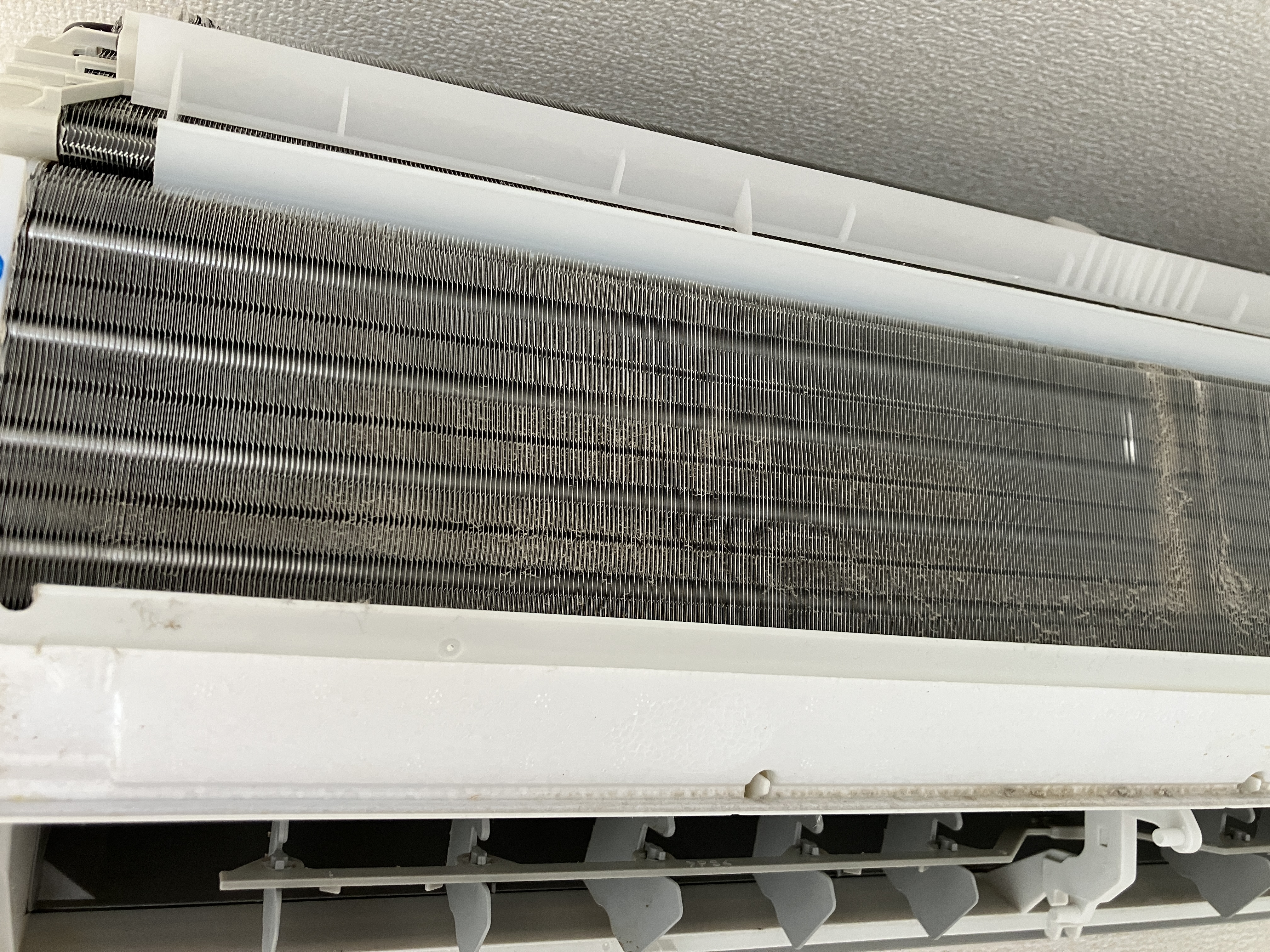 宮城県仙台市太白区の壁掛けエアコンの作業前2