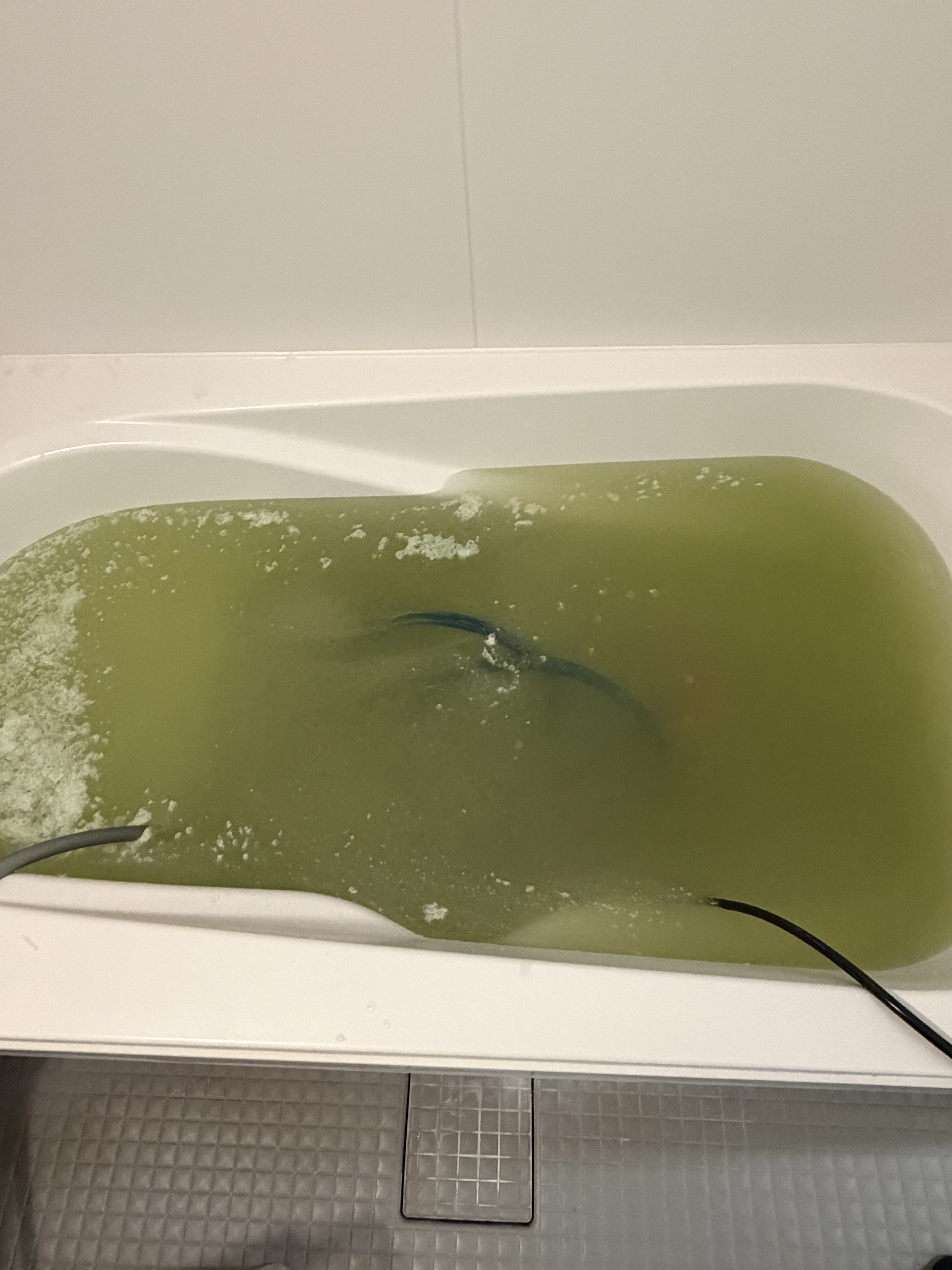 福岡県福岡市博多区の追い焚き配管除菌洗浄の作業後1