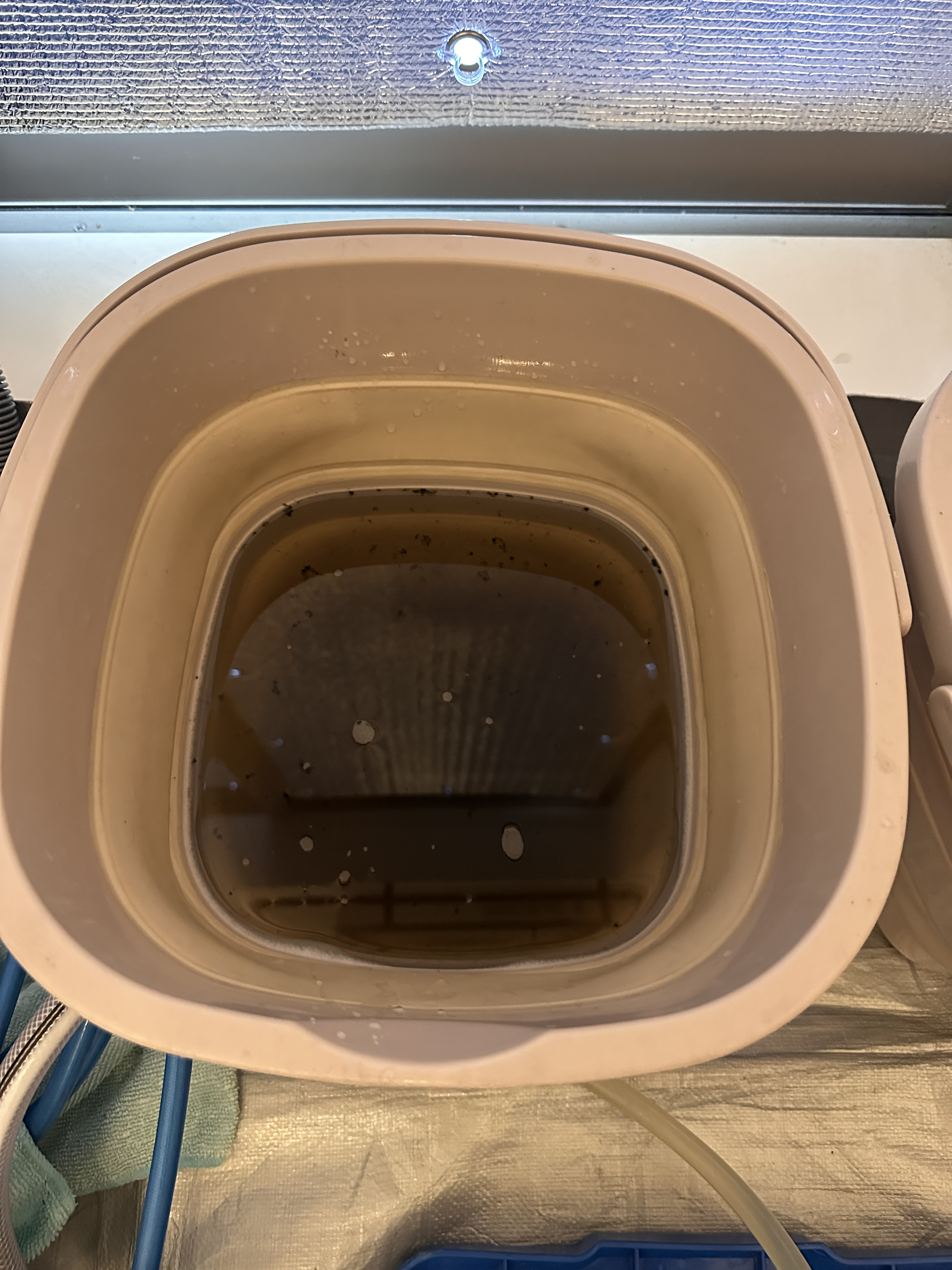 三重県松阪市の壁掛けエアコンの作業前1