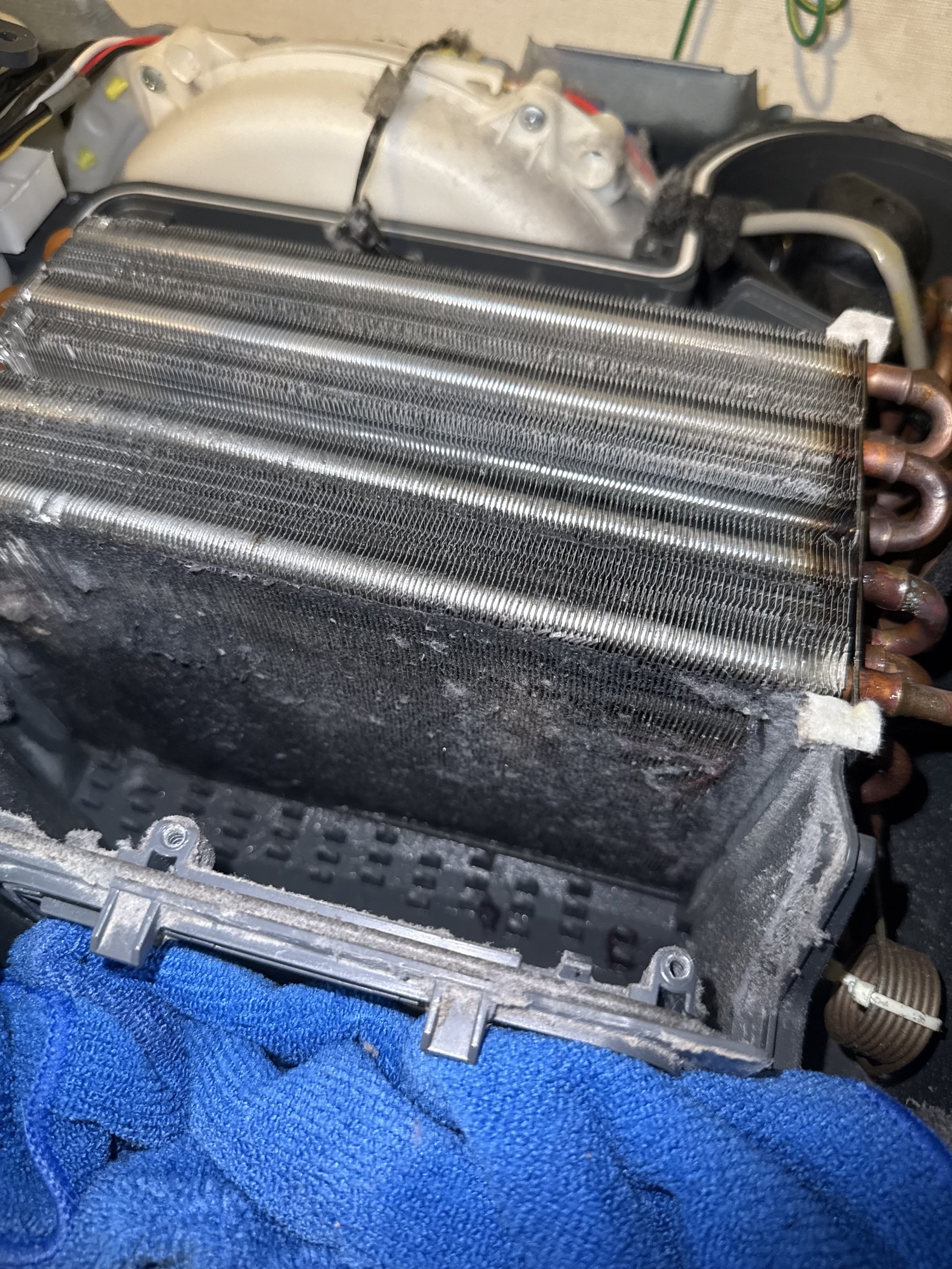 大阪府大阪市鶴見区の洗濯機分解クリーニングの作業前1