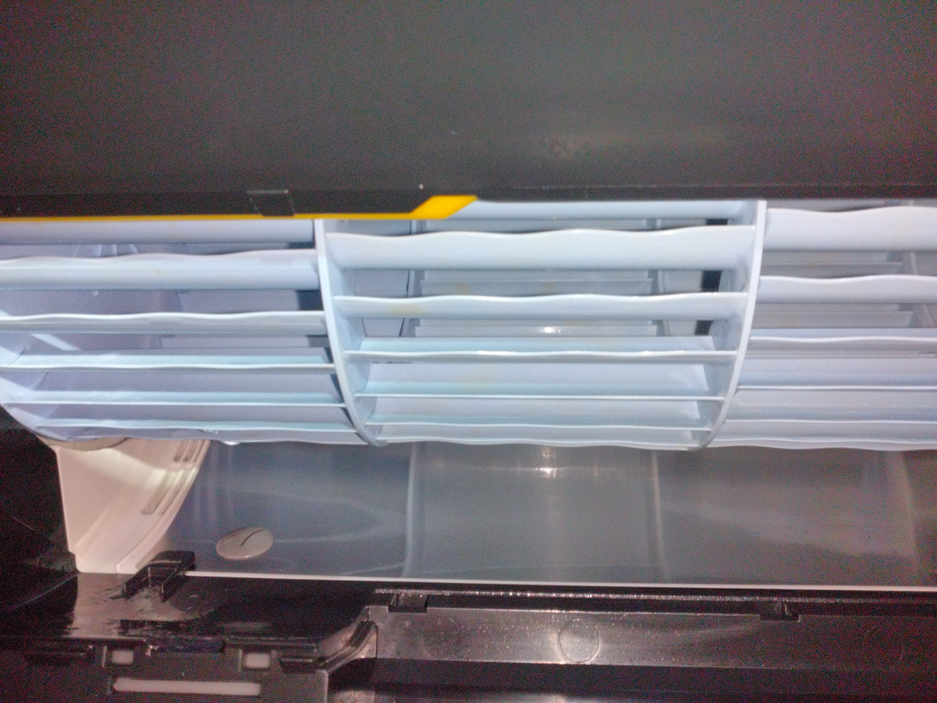 山梨県甲府市蓬沢のお掃除機能付きエアコンの作業後2