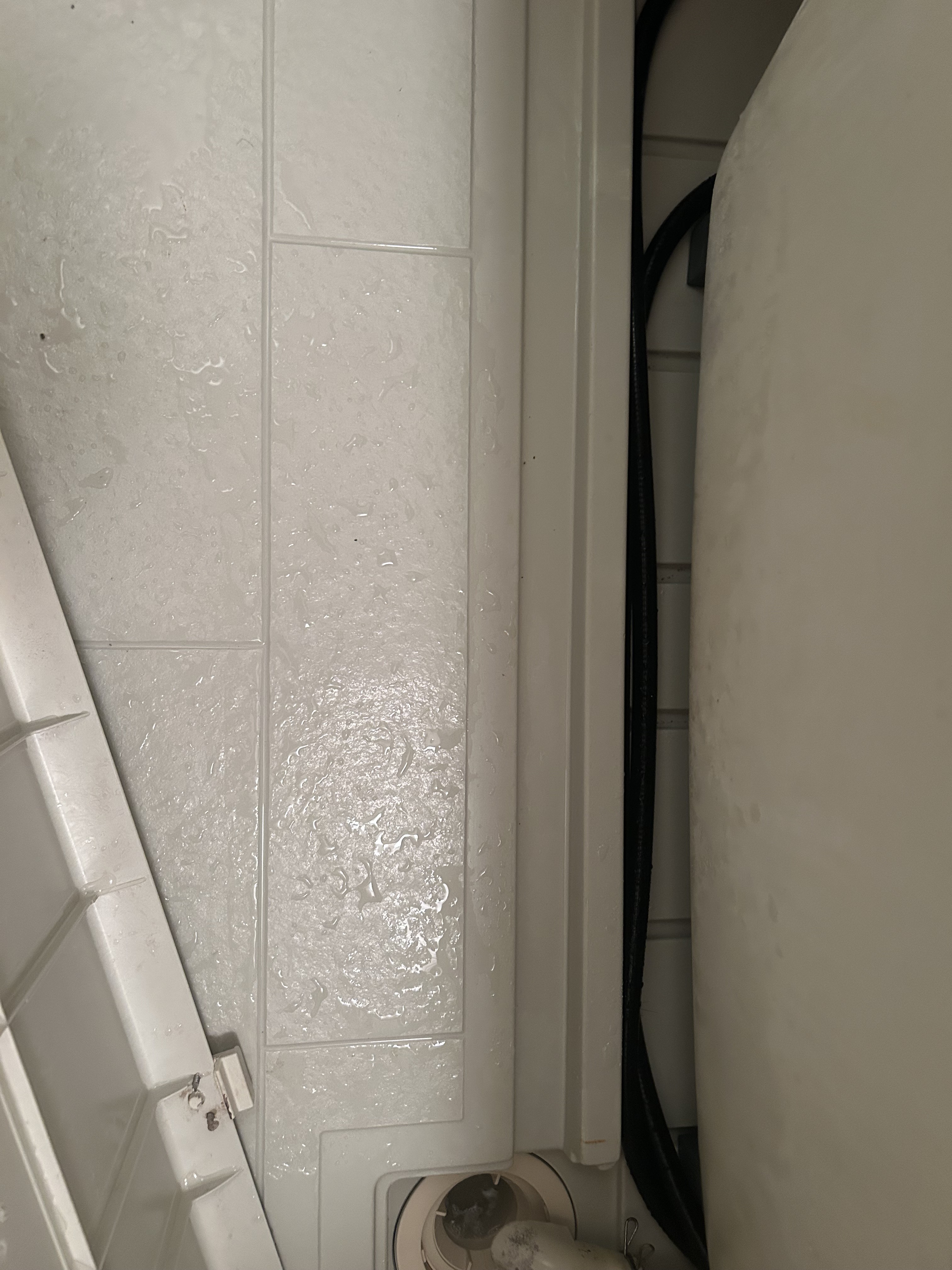 神奈川県川崎市多摩区登戸の浴室・お風呂クリーニングの作業後2