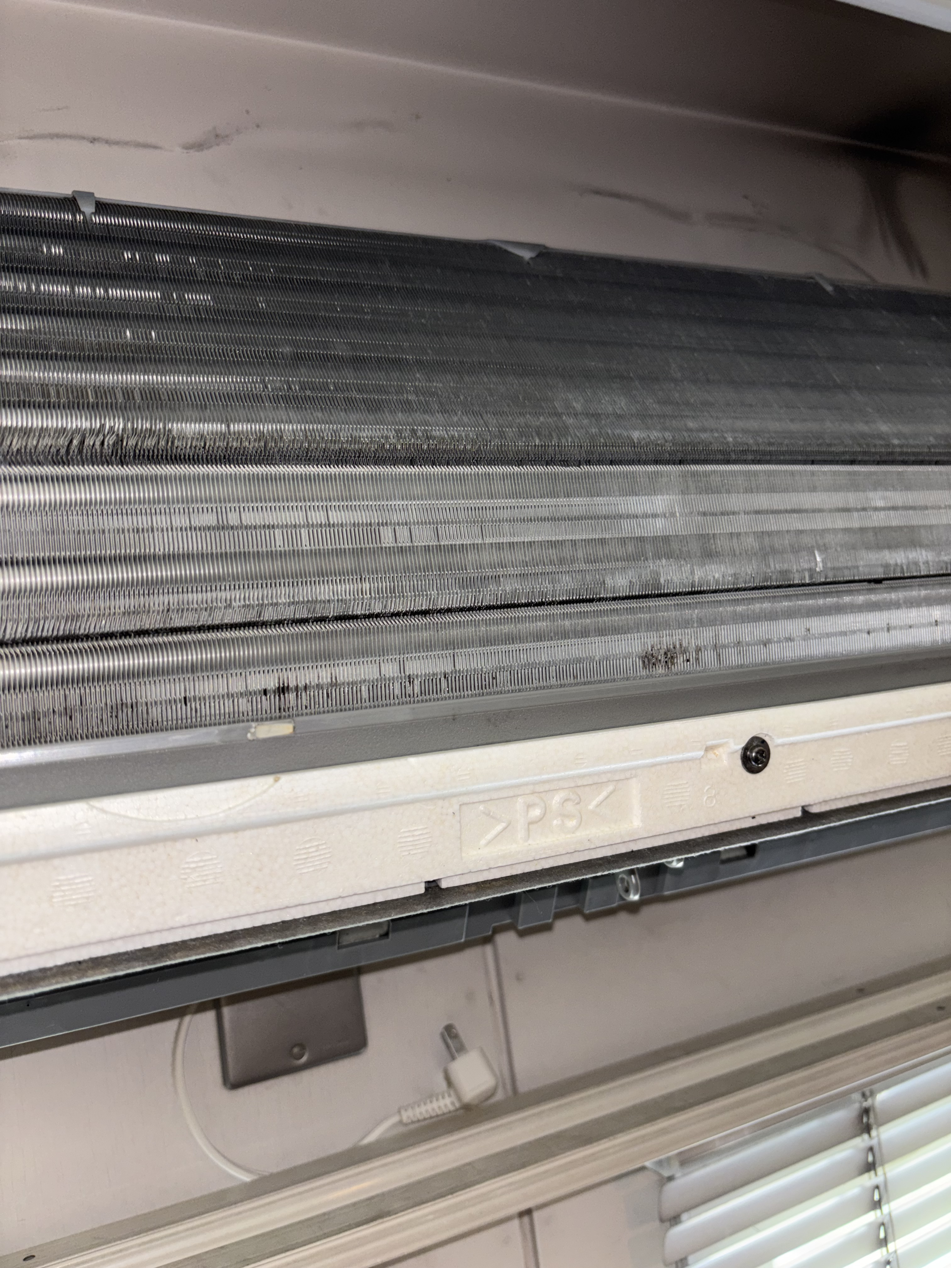 神奈川県藤沢市の壁掛けエアコンの作業後2