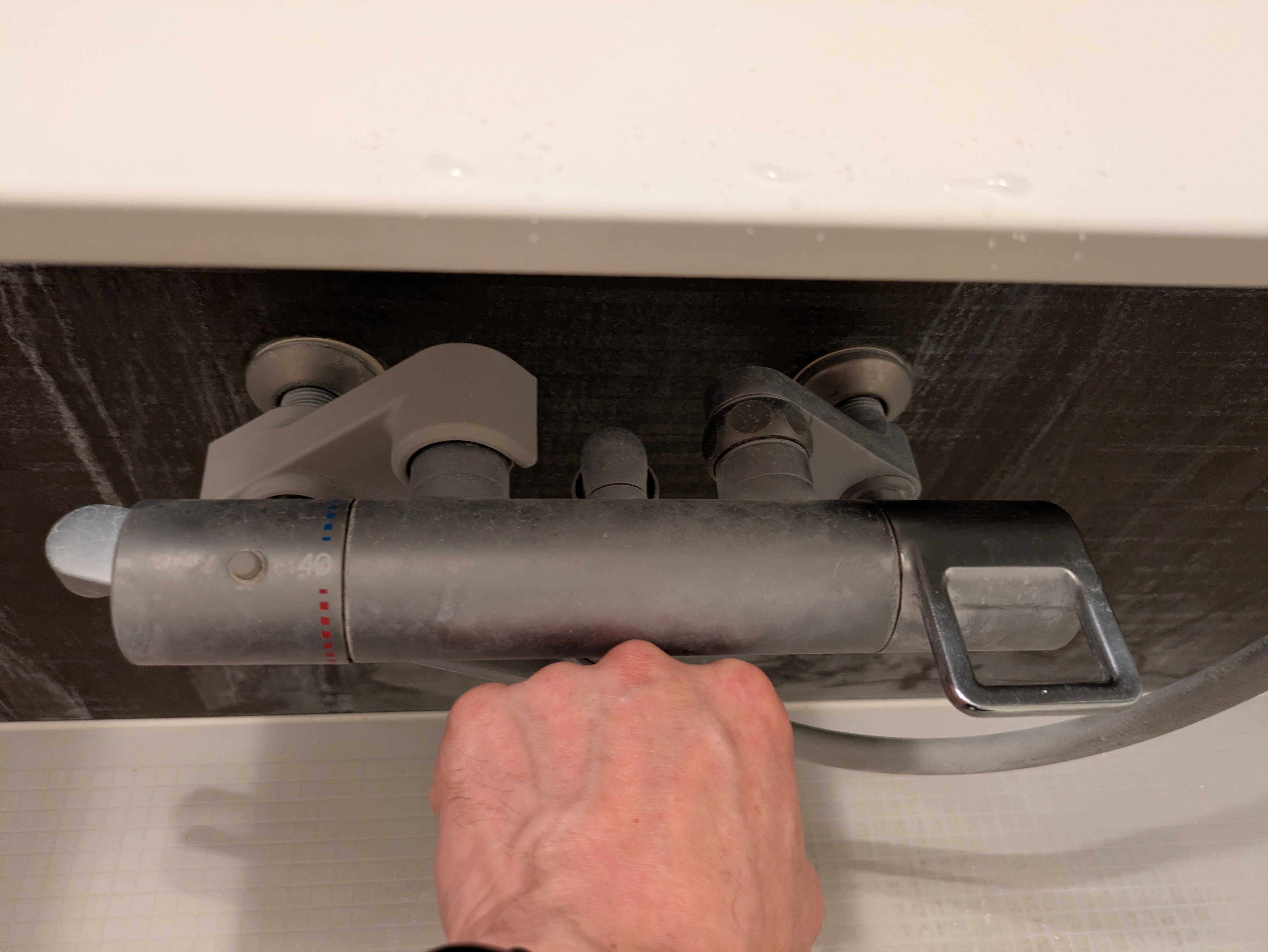 埼玉県さいたま市岩槻区西町の浴室・お風呂クリーニングの作業前1