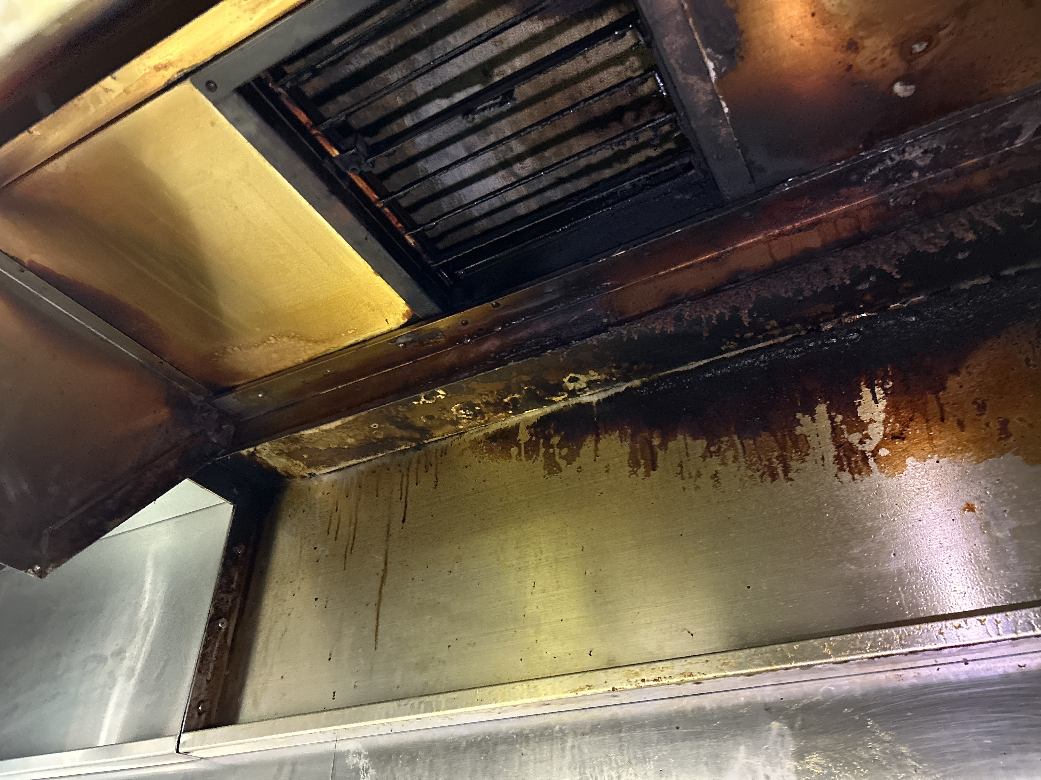 神奈川県横浜市青葉区青葉台の飲食店清掃の作業前1