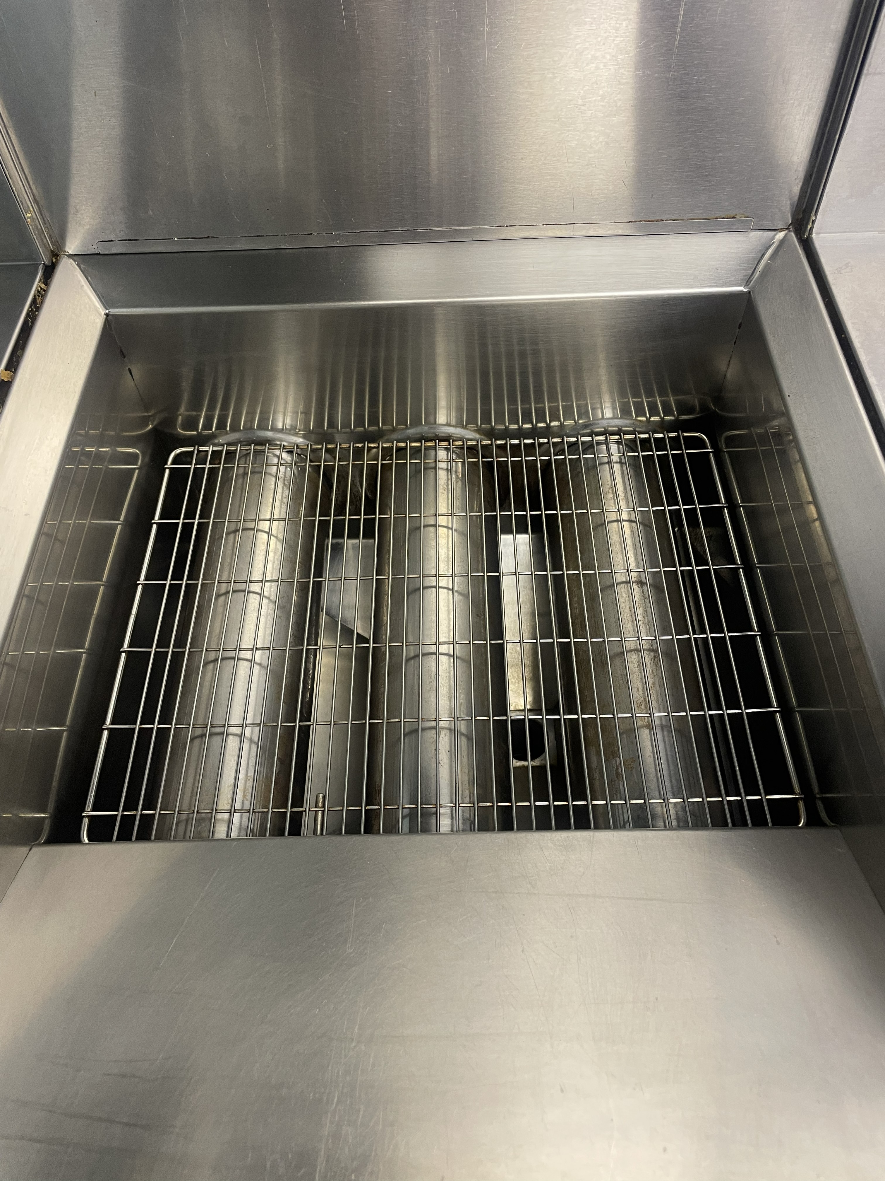 神奈川県相模原市中央区相模原の飲食店清掃の作業後1