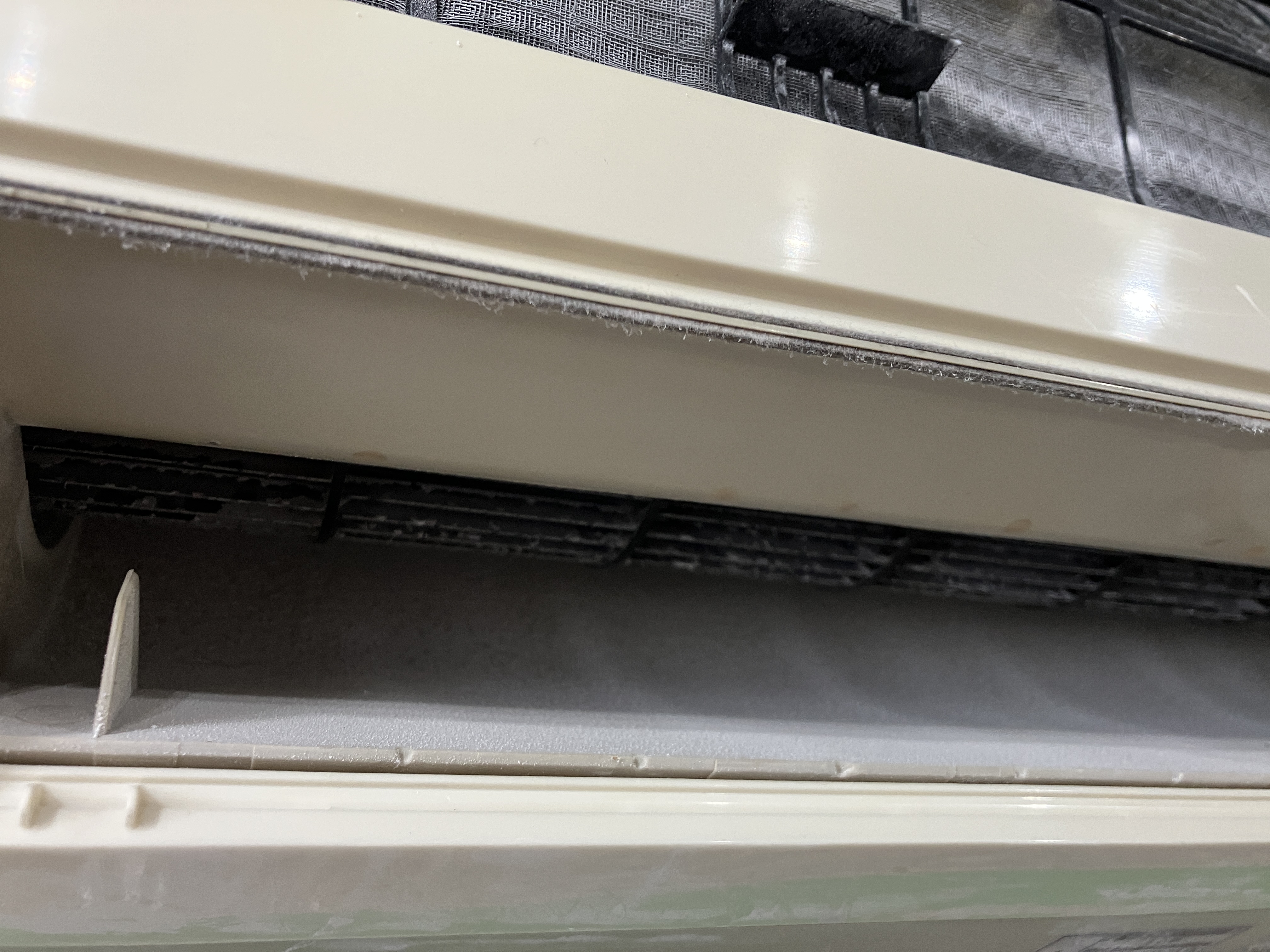 宮城県仙台市若林区の壁掛けエアコンの作業前1