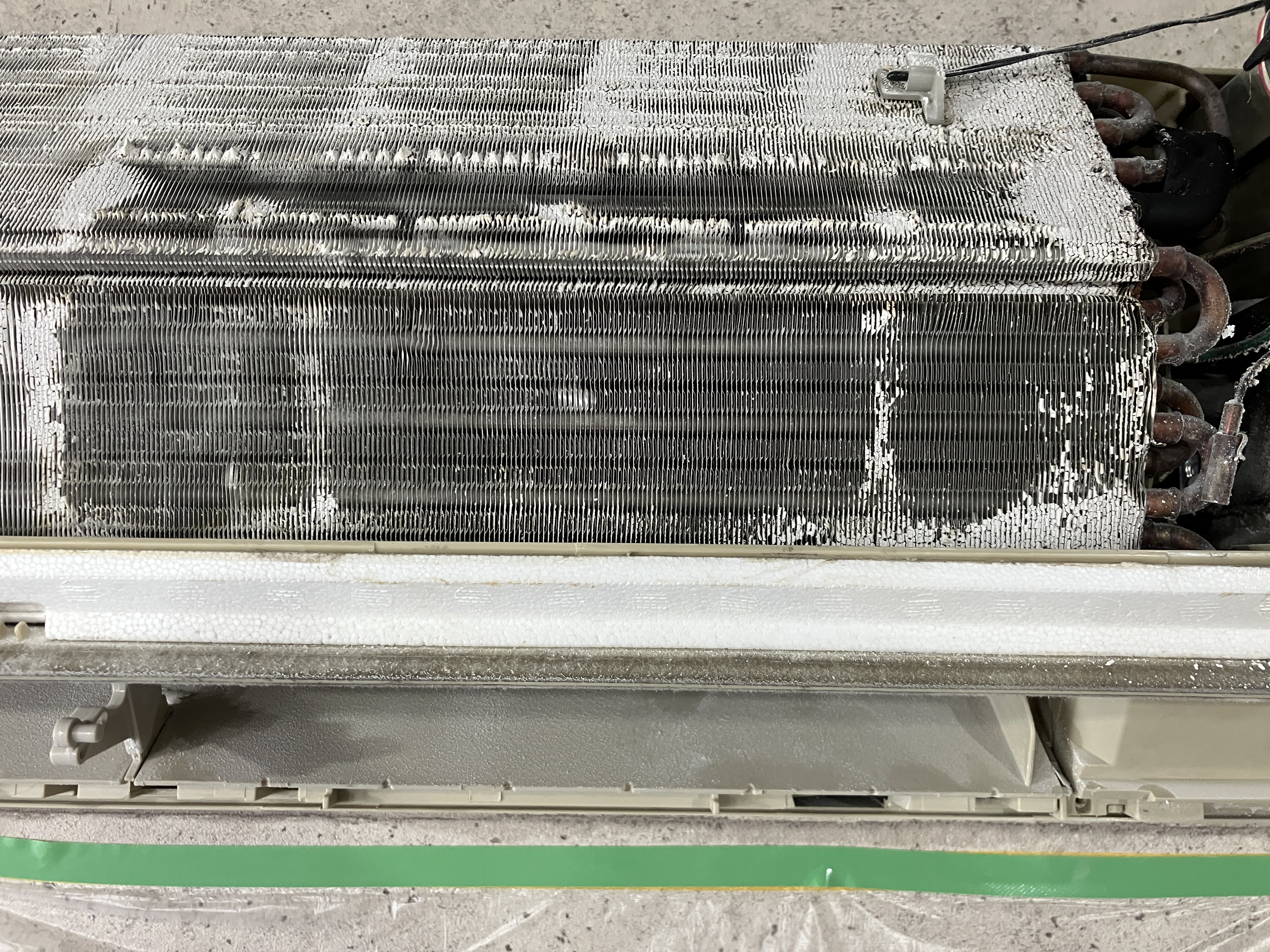 宮城県仙台市若林区の壁掛けエアコンの作業前2