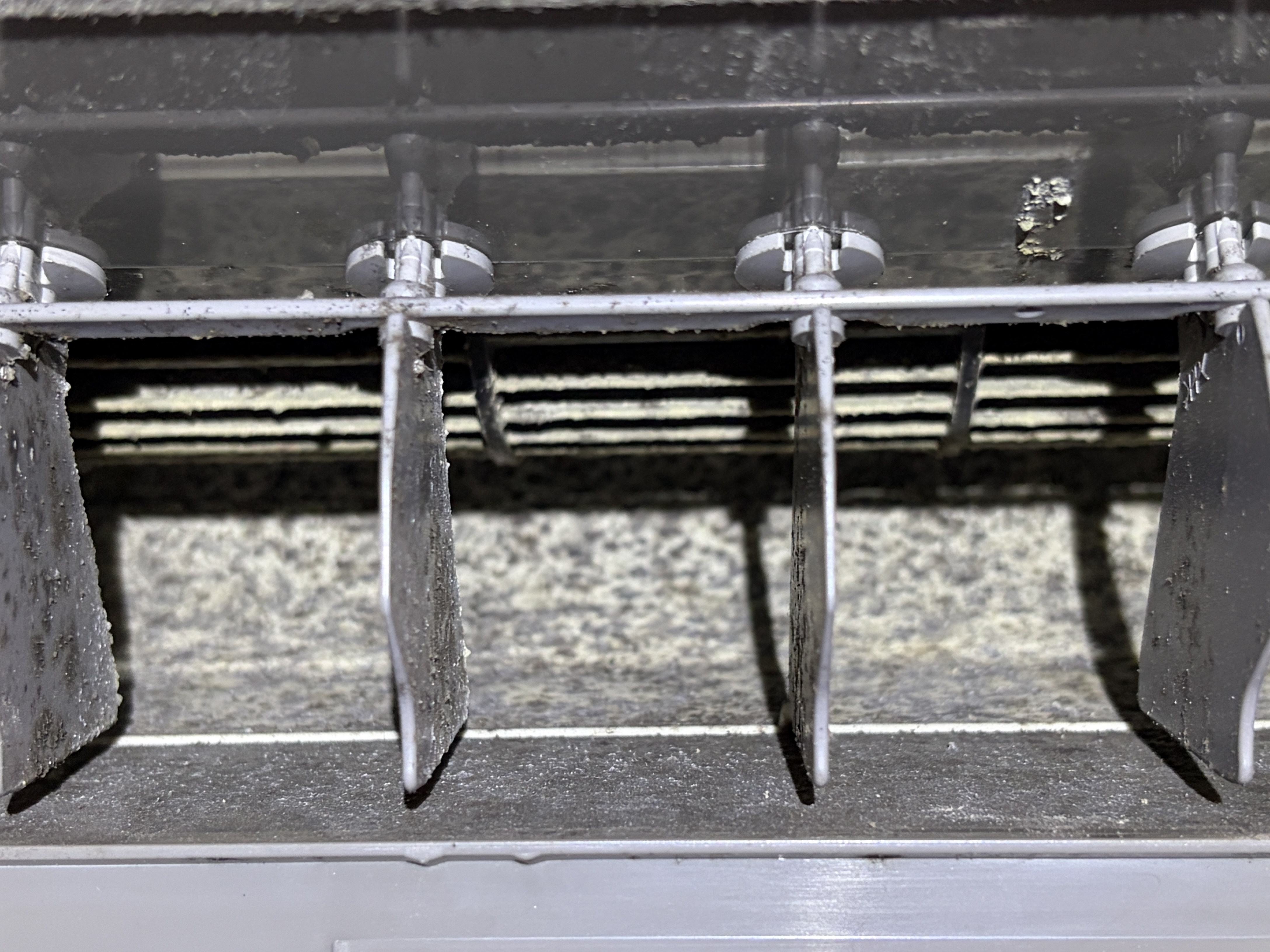 兵庫県川西市大和の壁掛けエアコンの作業前1