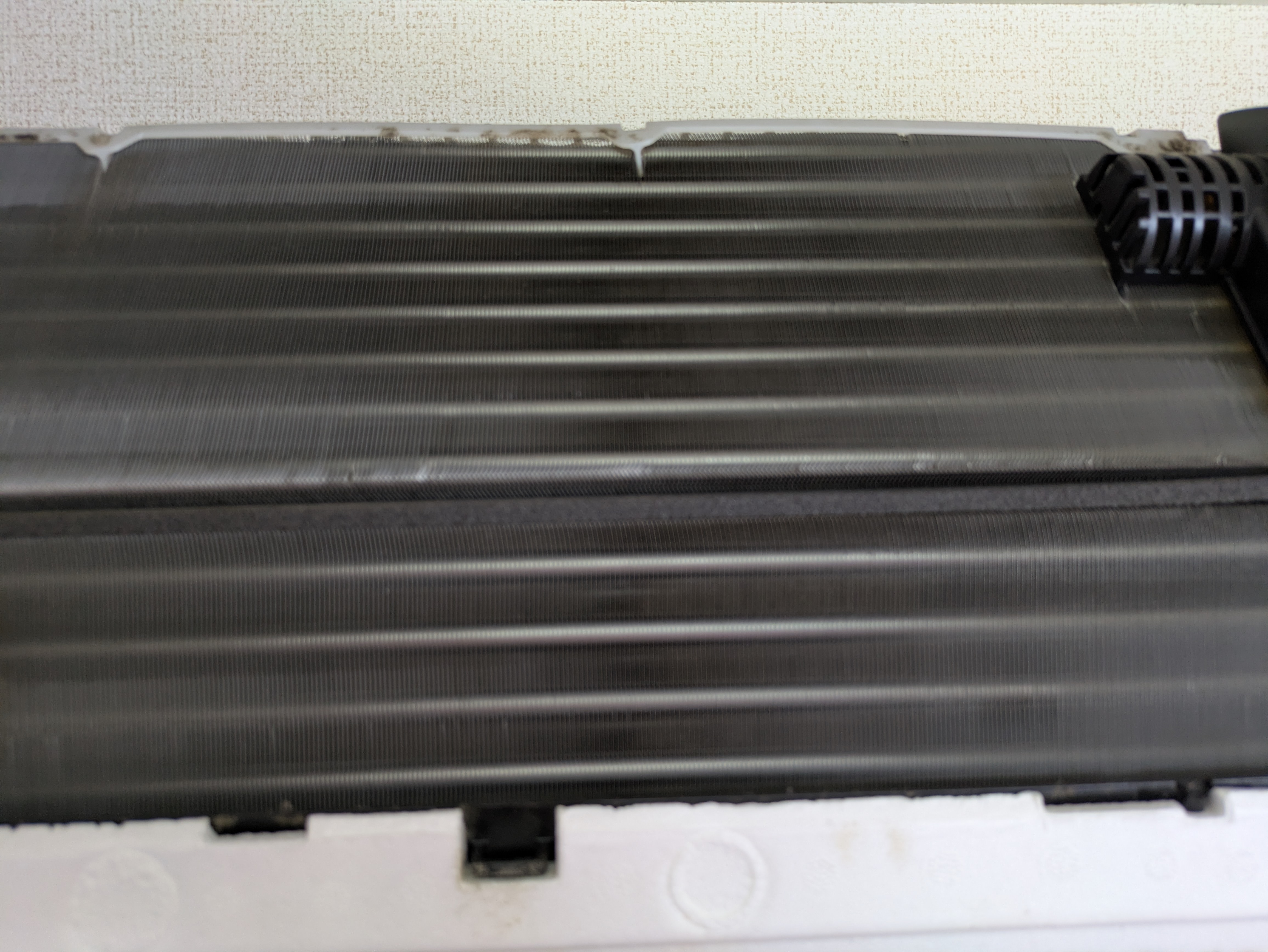 埼玉県さいたま市岩槻区加倉の壁掛けエアコンの作業前3