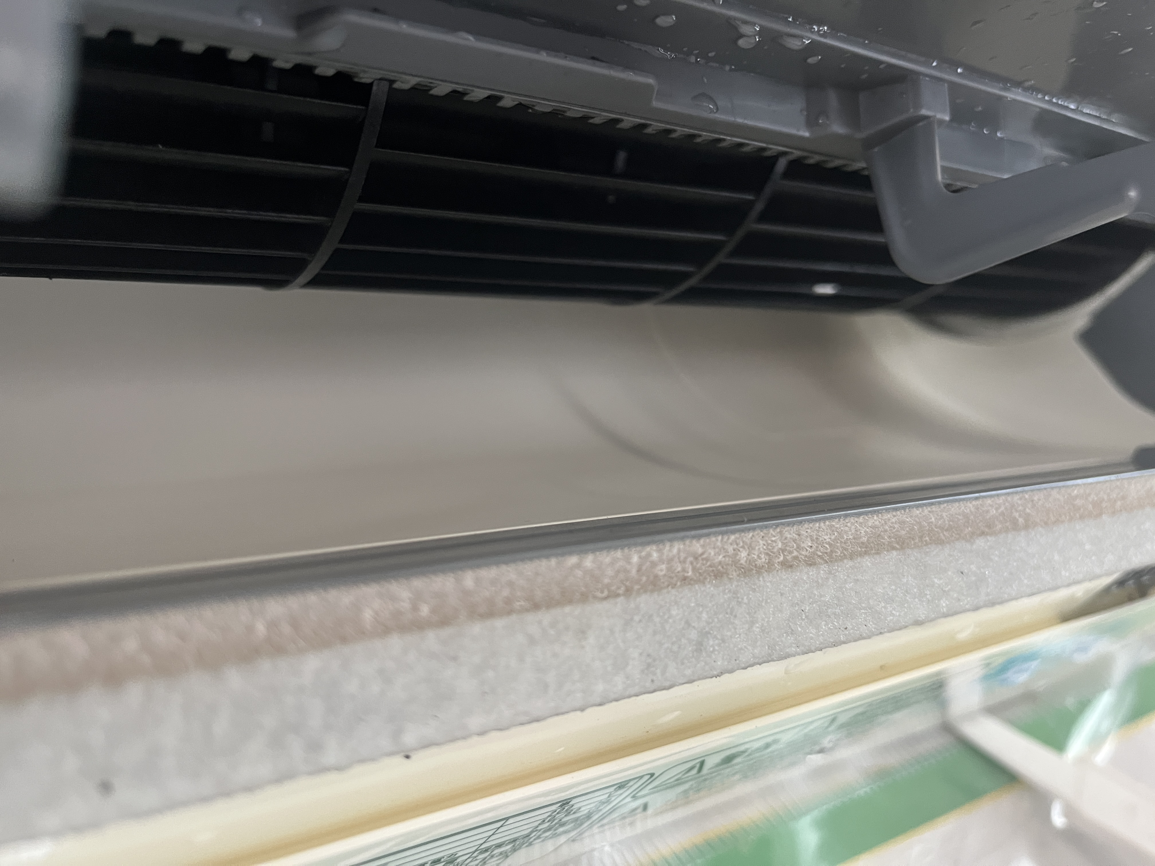 愛知県豊田市のお掃除機能付きエアコンの作業後1