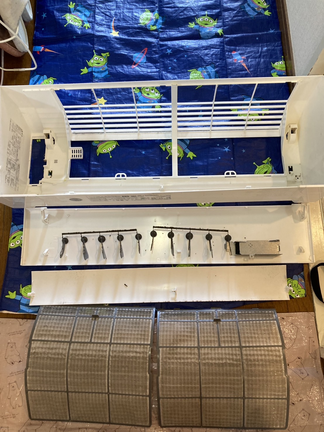 大阪府豊中市服部西の壁掛けエアコンの作業前2