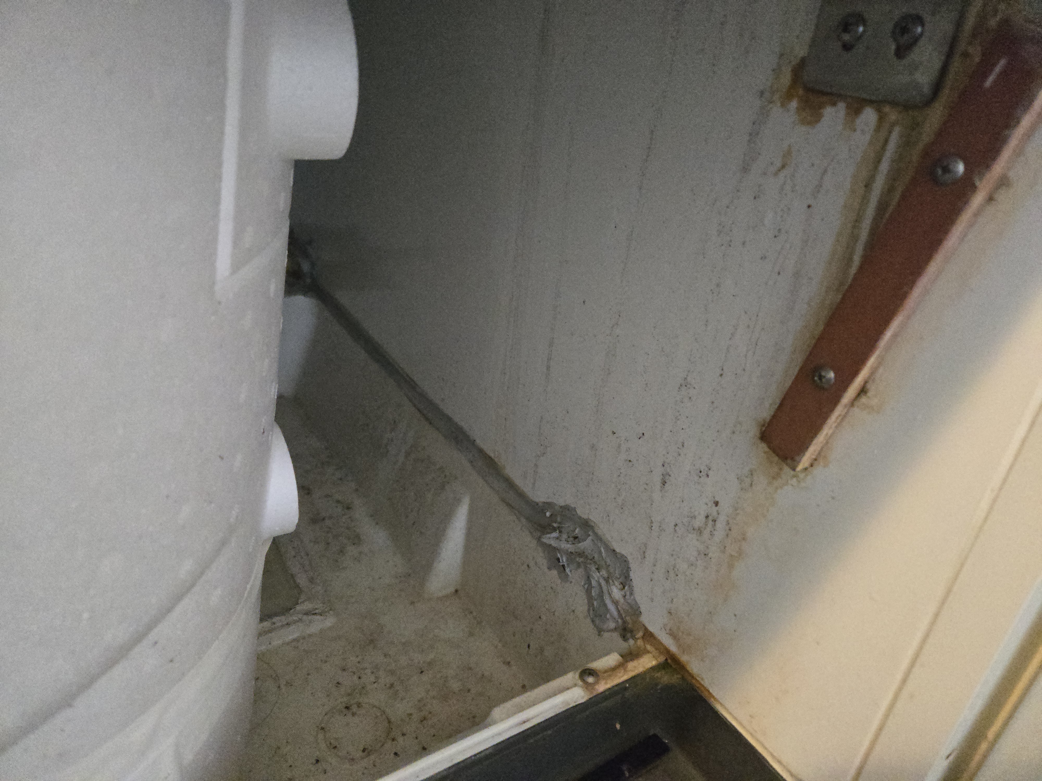 東京都調布市の浴室・お風呂クリーニングの作業前2