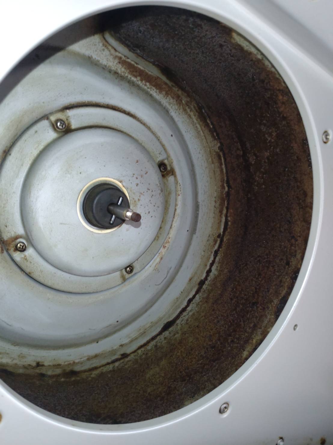 東京都品川区西大井のレンジフードクリーニングの作業前1