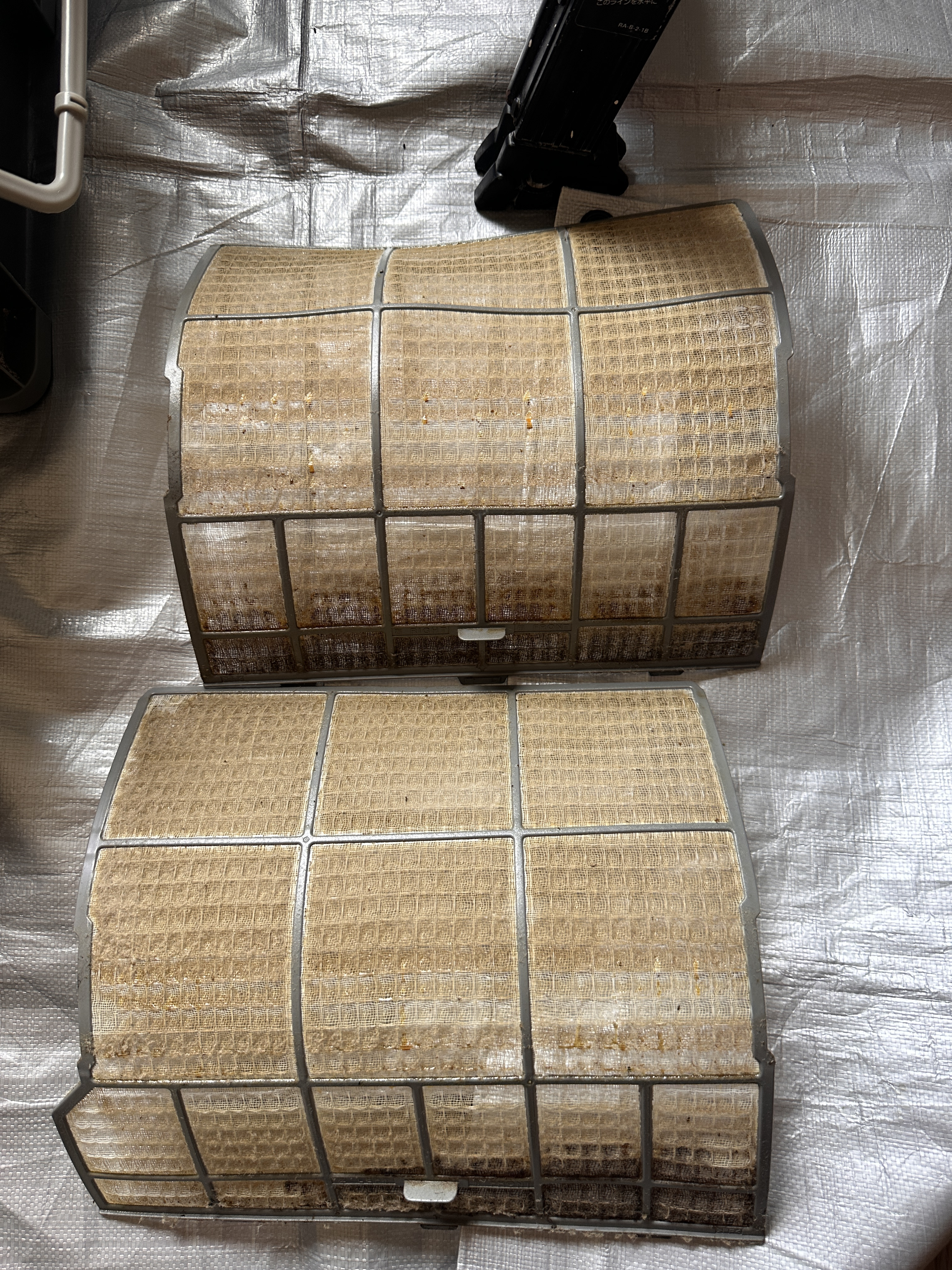 三重県鈴鹿市の壁掛けエアコンの作業前1