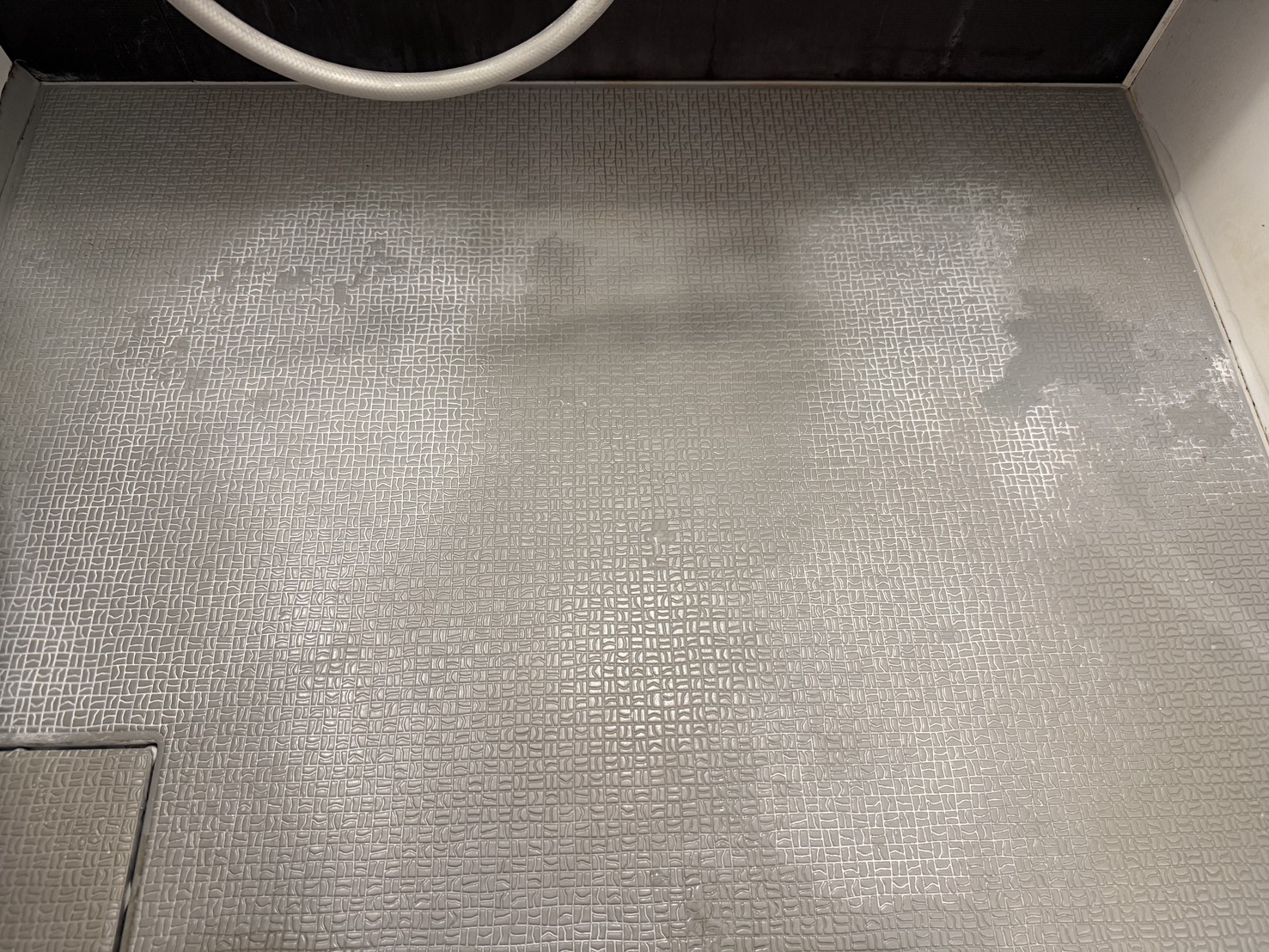 東京都荒川区南千住の浴室・お風呂クリーニングの作業前1