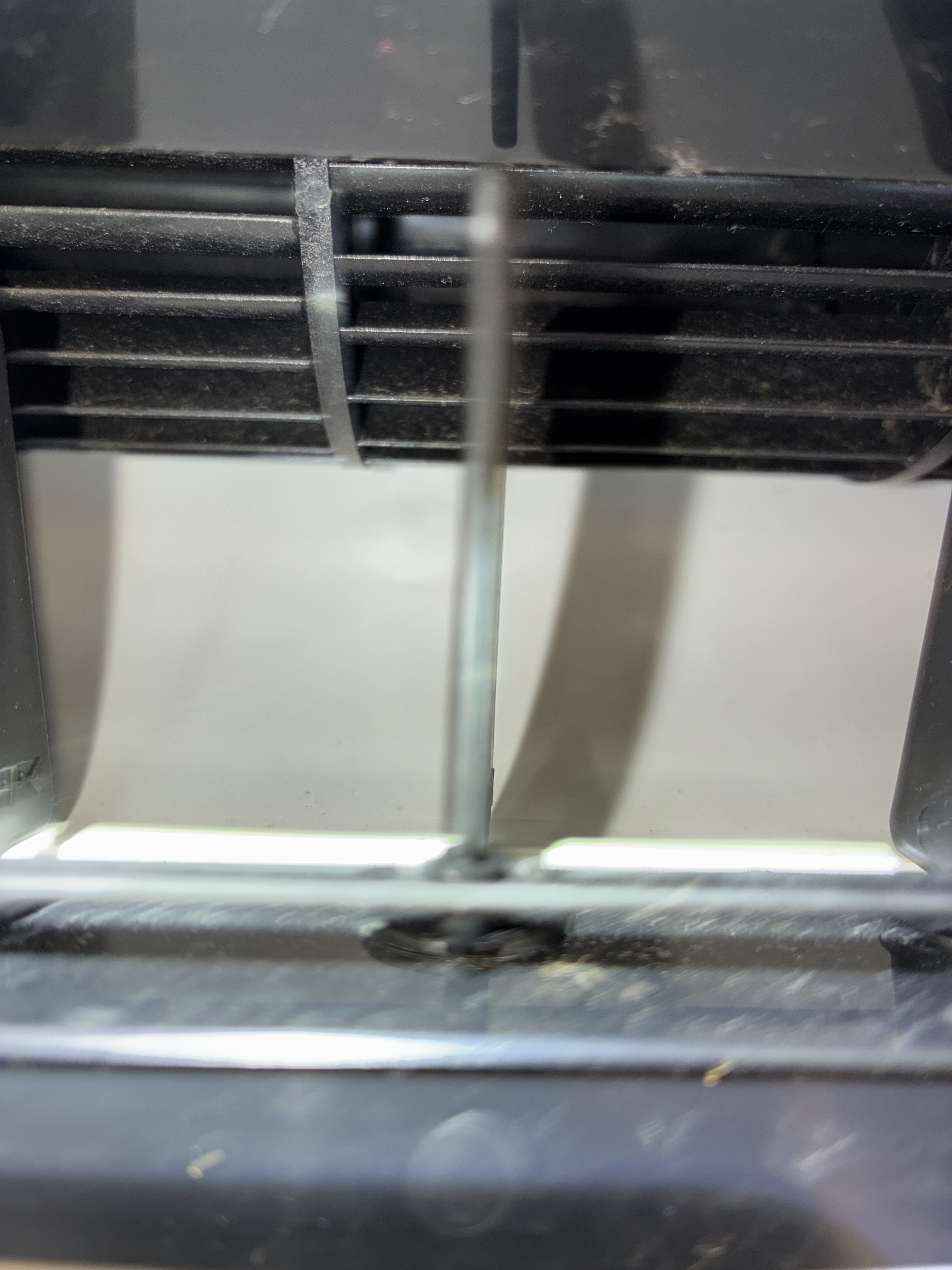 大阪府大阪狭山市の壁掛けエアコンの作業前1