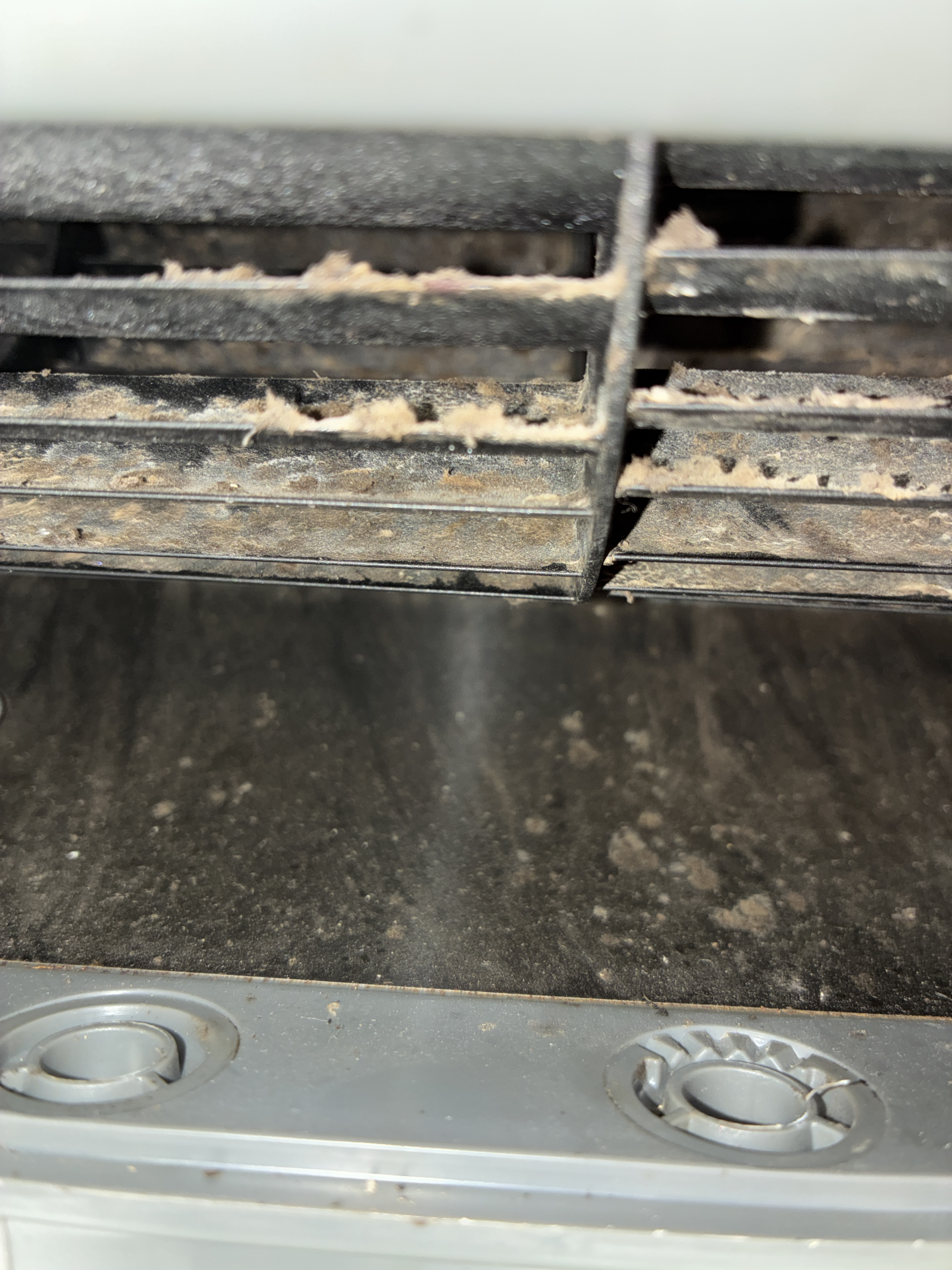 大阪府東大阪市西石切の壁掛けエアコンの作業前1