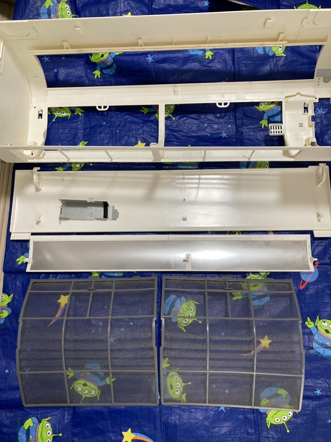 大阪府東大阪市西石切の壁掛けエアコンの作業前2