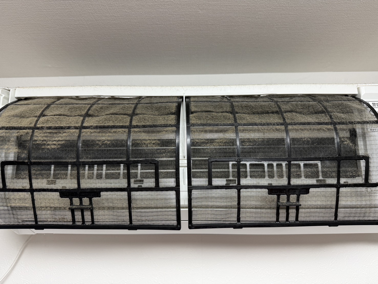 東京都足立区綾瀬の壁掛けエアコンの作業前3