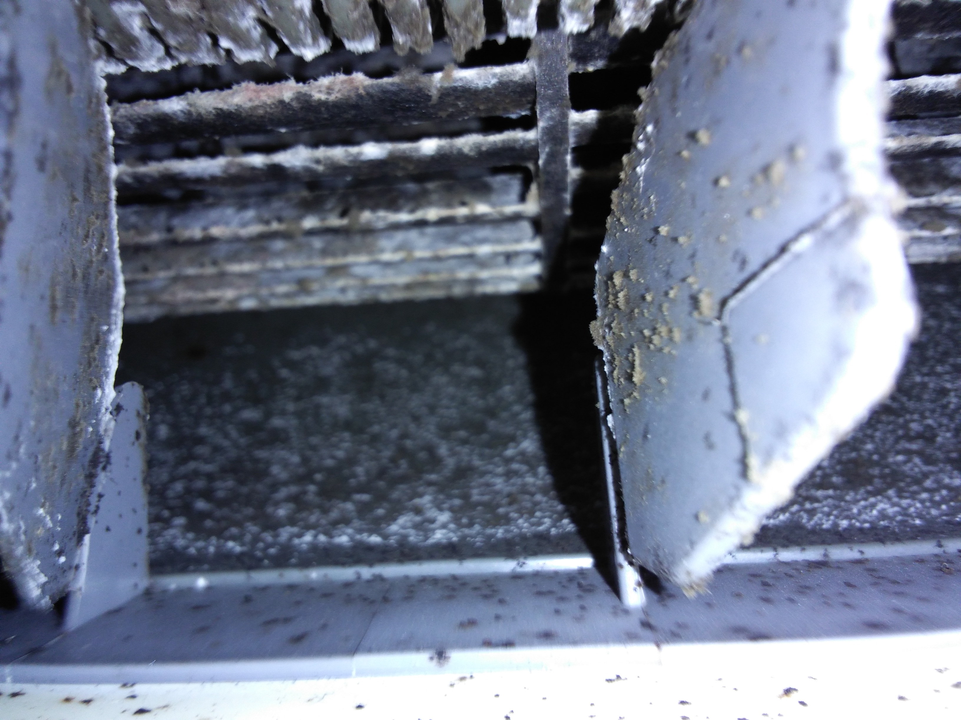 福島県いわき市の壁掛けエアコンの作業前3